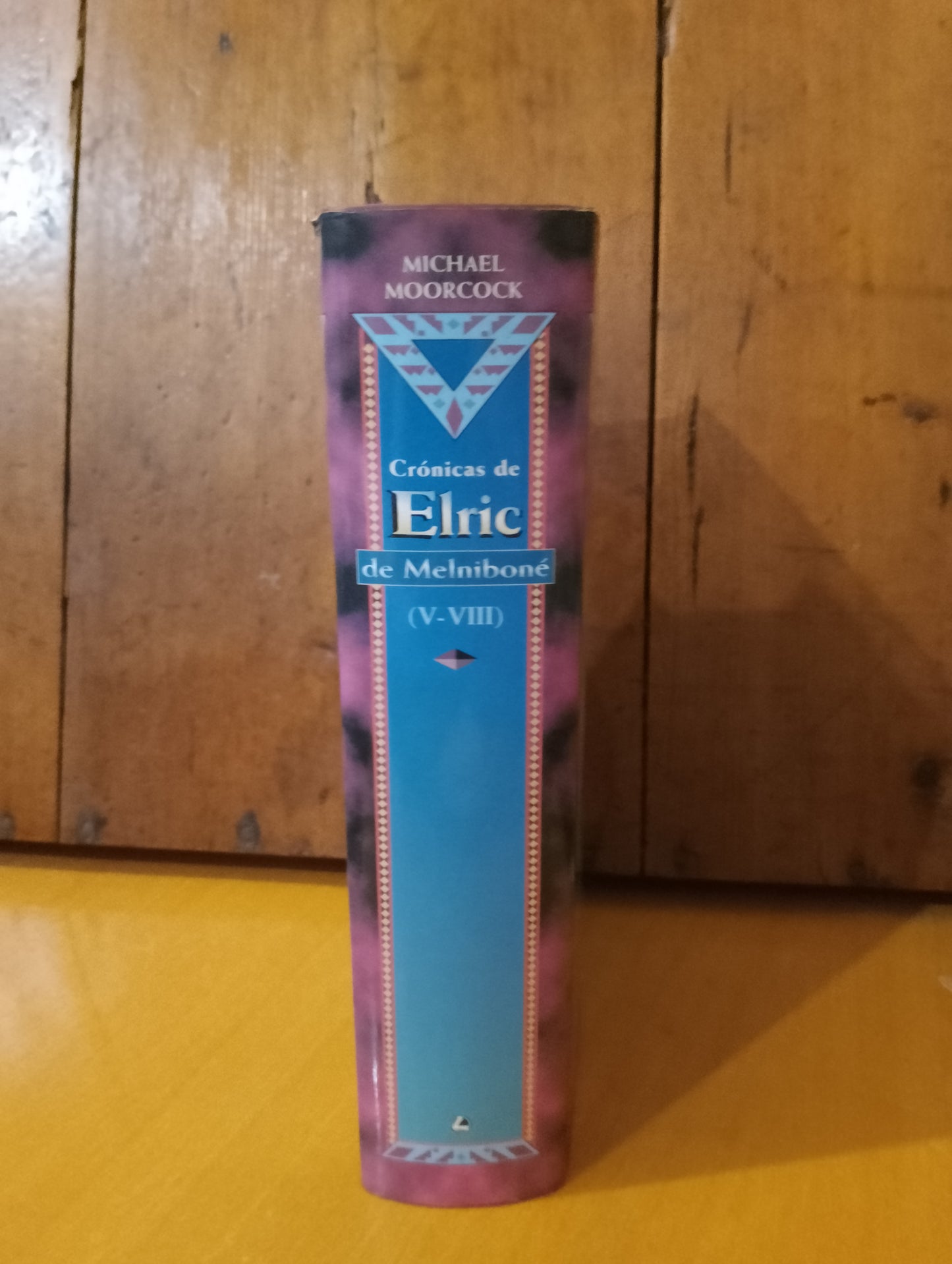 Crónicas de Elric de Melnibone tomo 2. Michael Moorcock