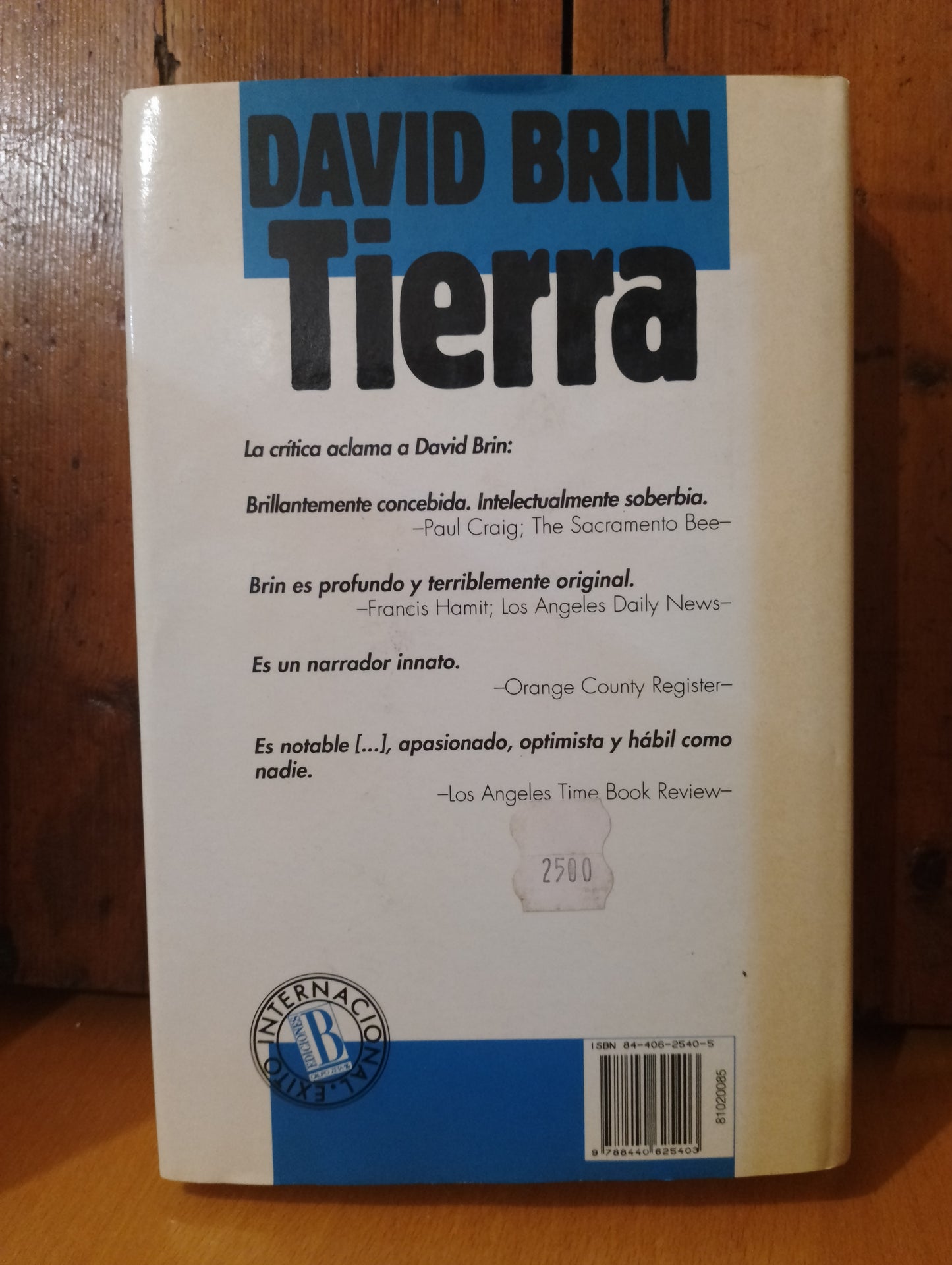 Tierra. David Brin