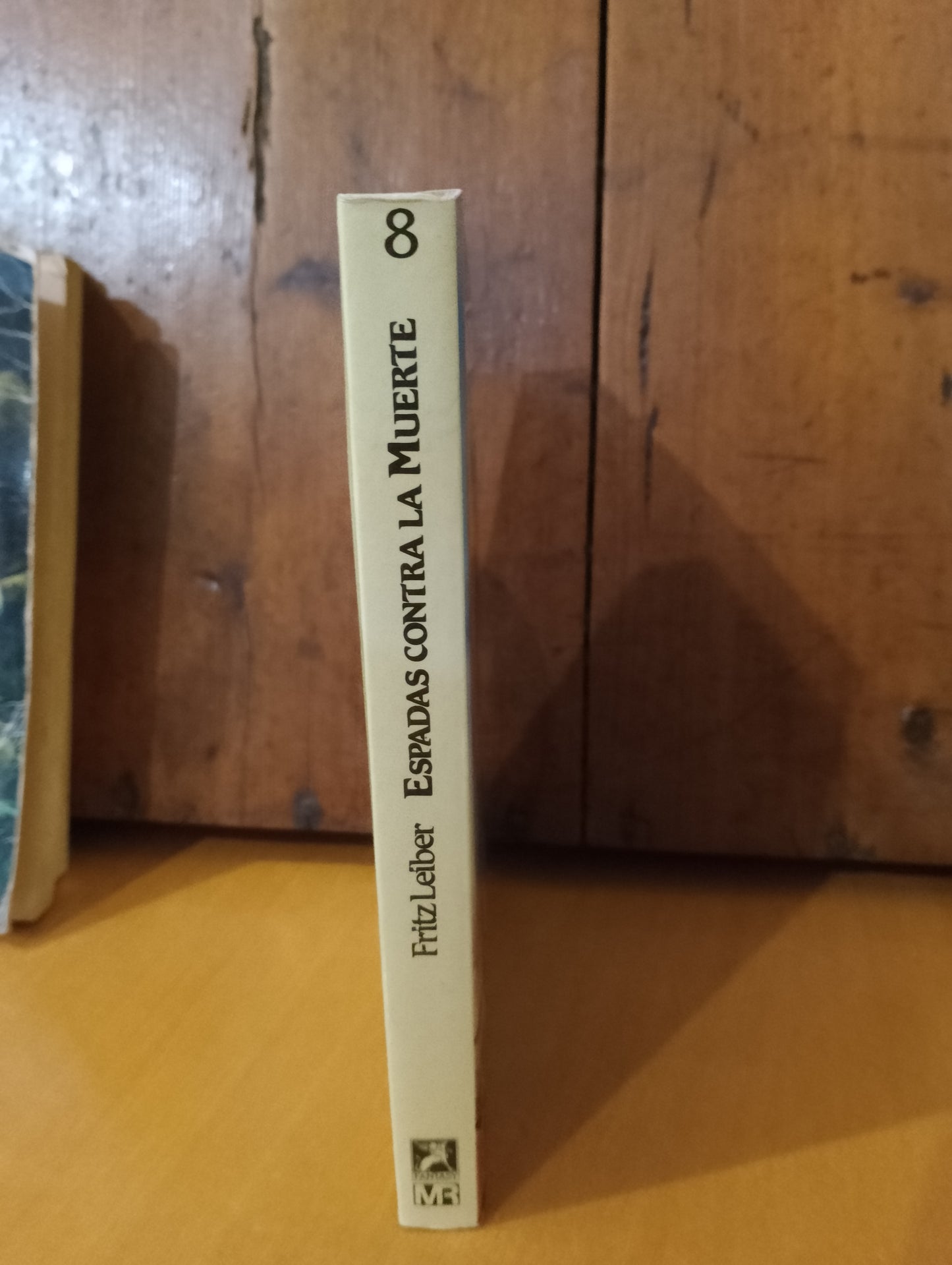 Espadas contra la muerte. Fritz Leiber