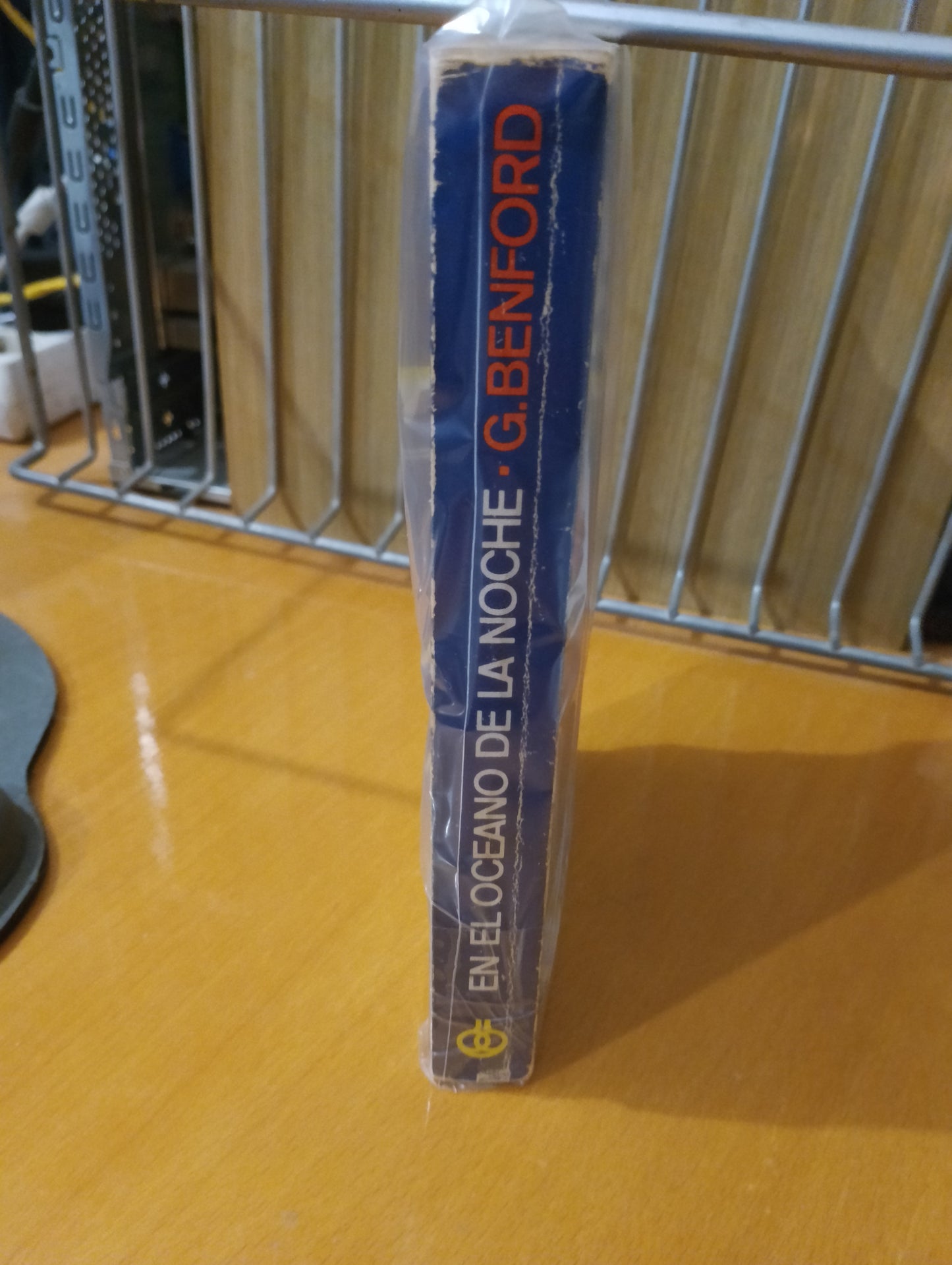 En el océano de la noche. Gregory Benford