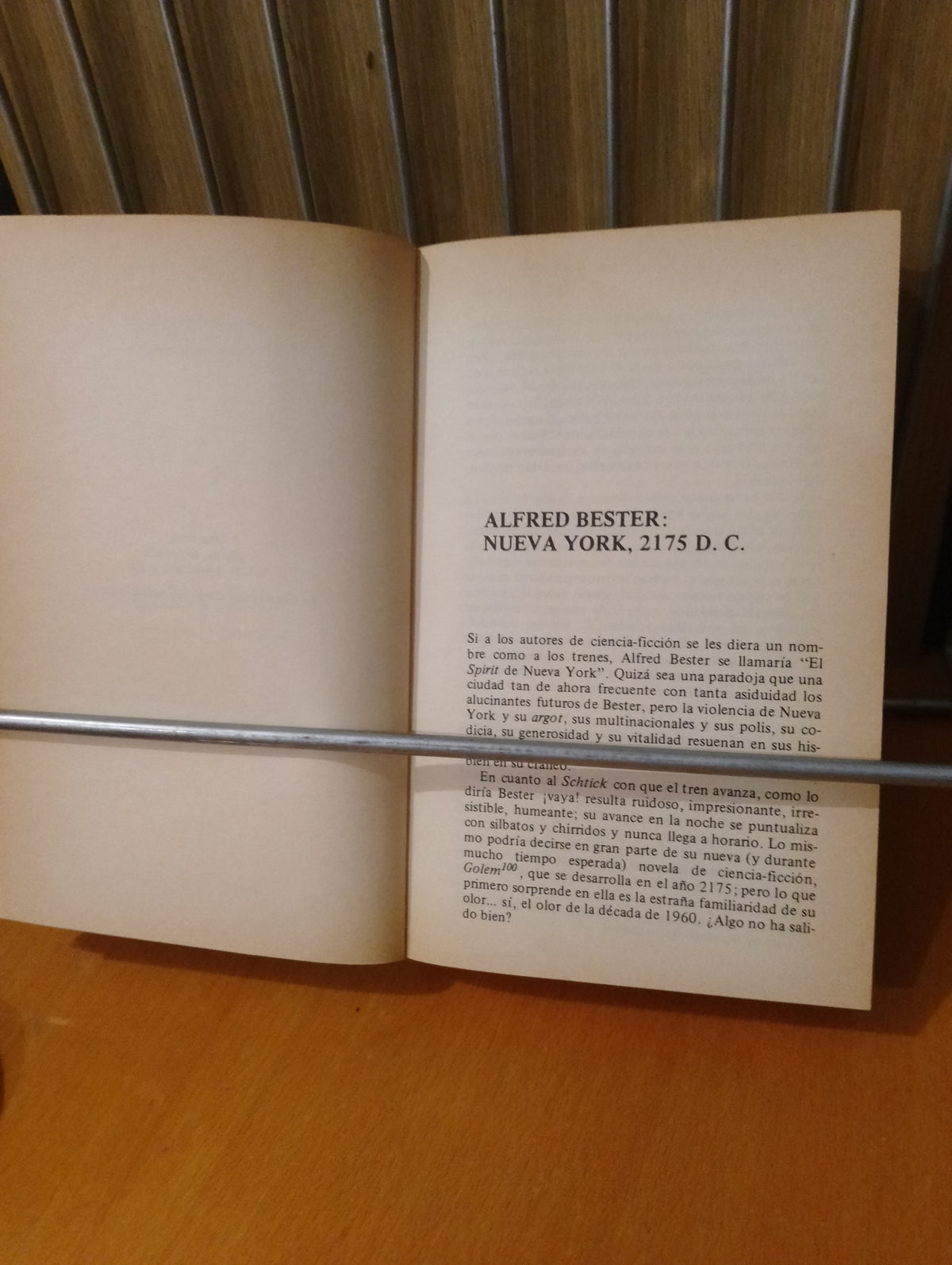 Golem 100. Alfred Bester