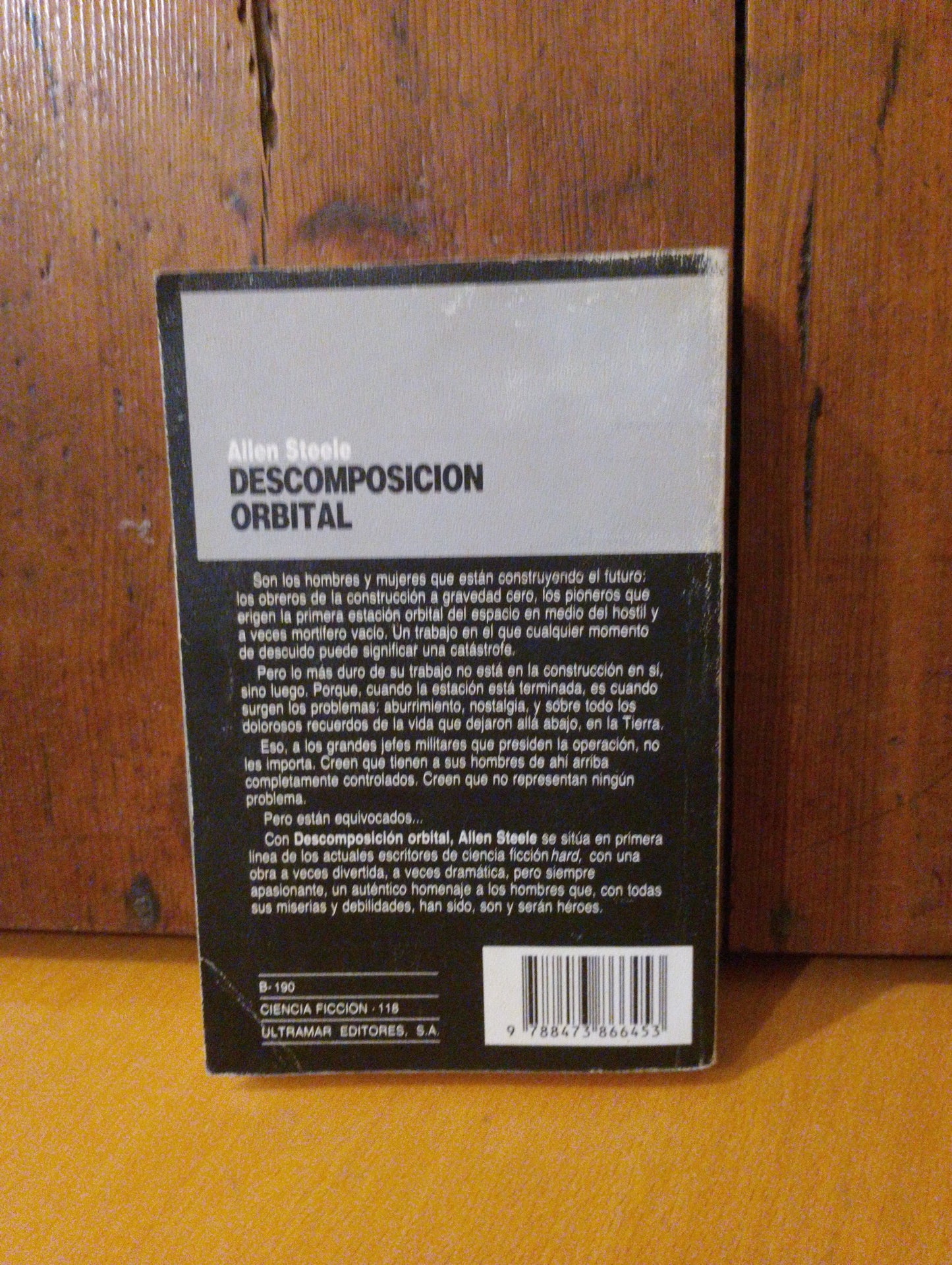 Descomposición orbital. Allen Steele