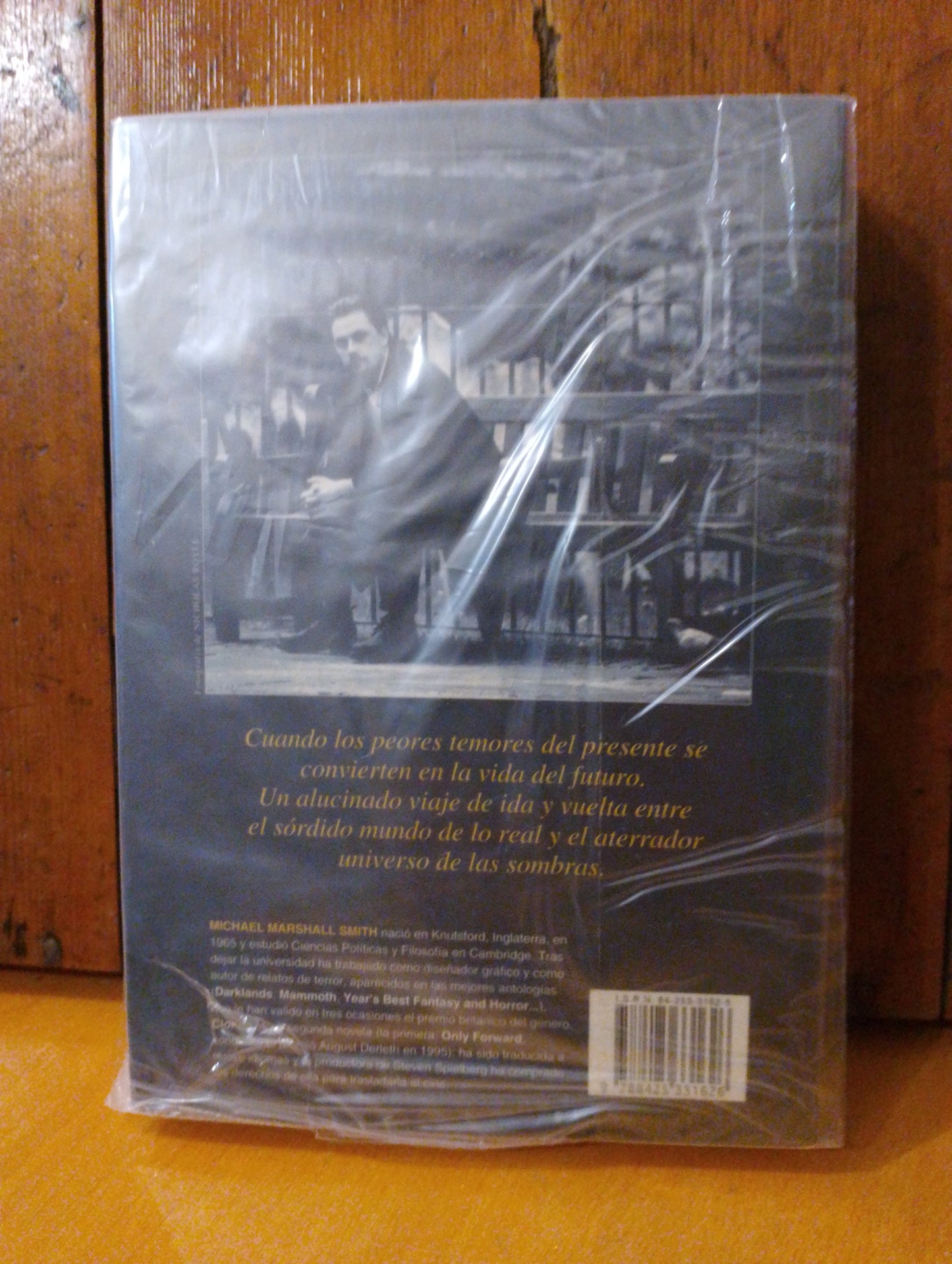 Clones. Michael Marshall Smith