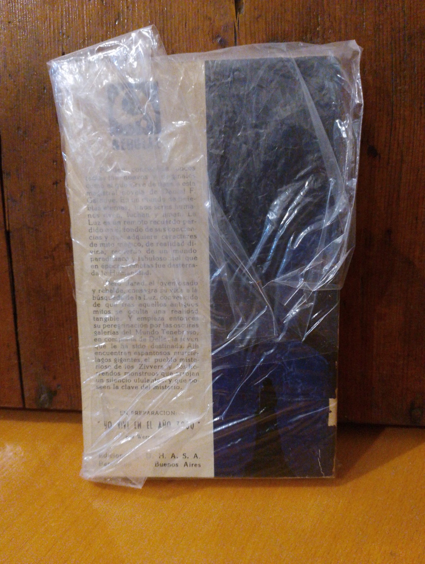 Mundo tenebroso. Daniel F. Galoupe