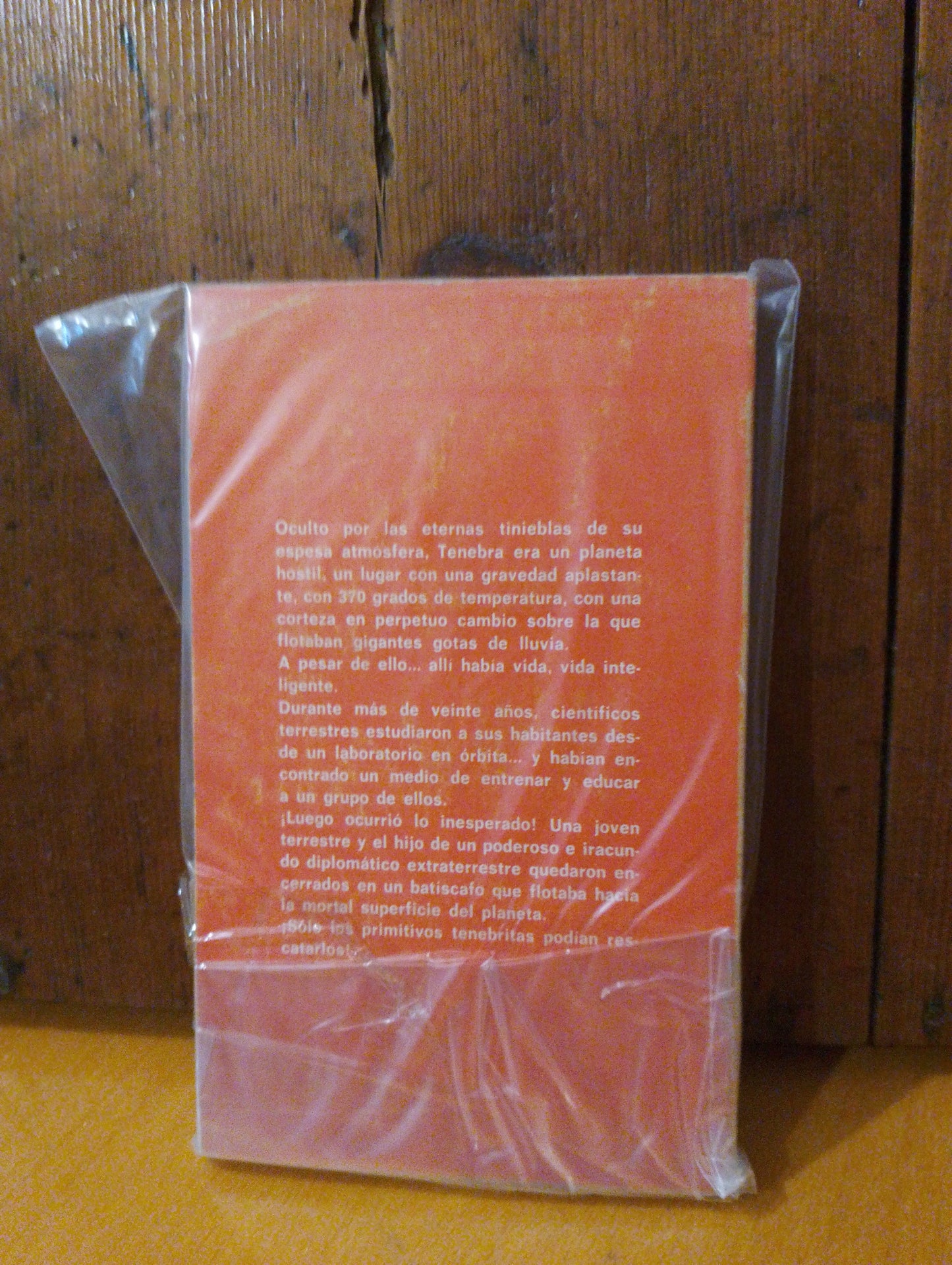 Cerca del punto crítico. Hal Clement