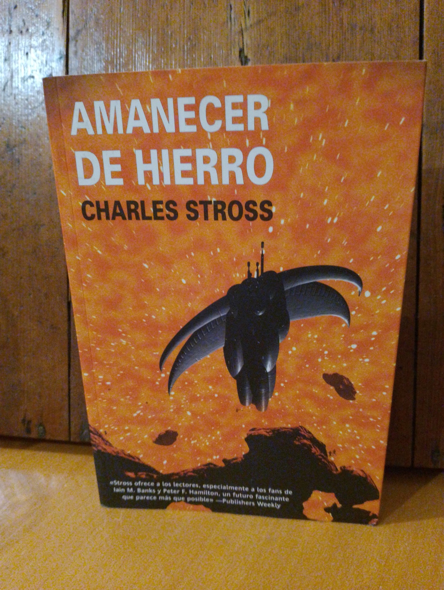 Amanecer de hierro. Charles Stross