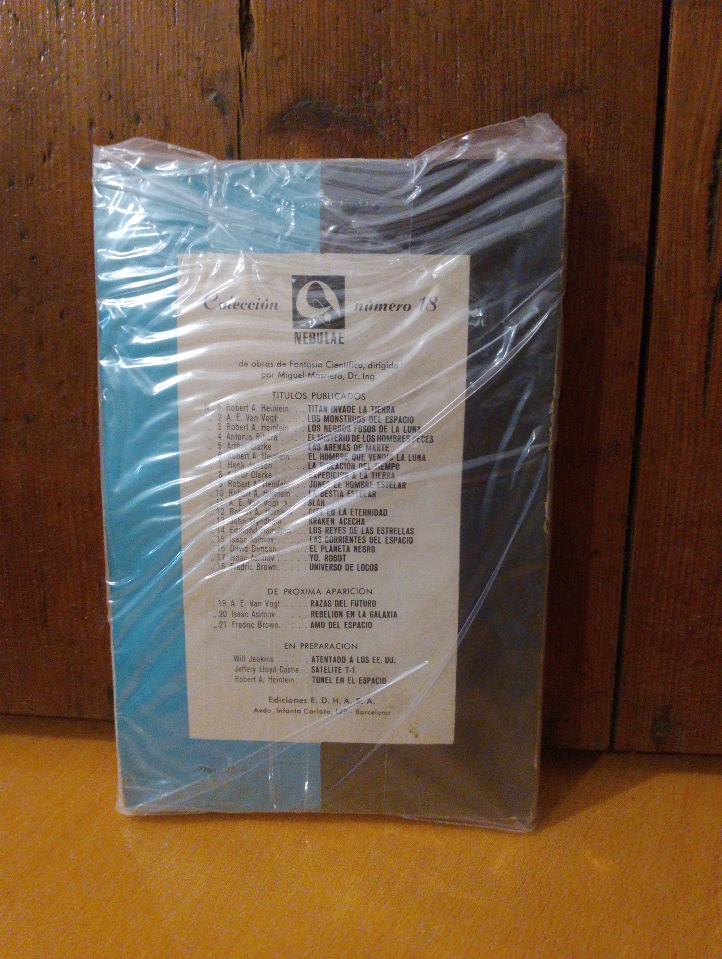 Universo de locos. Fredric Brown