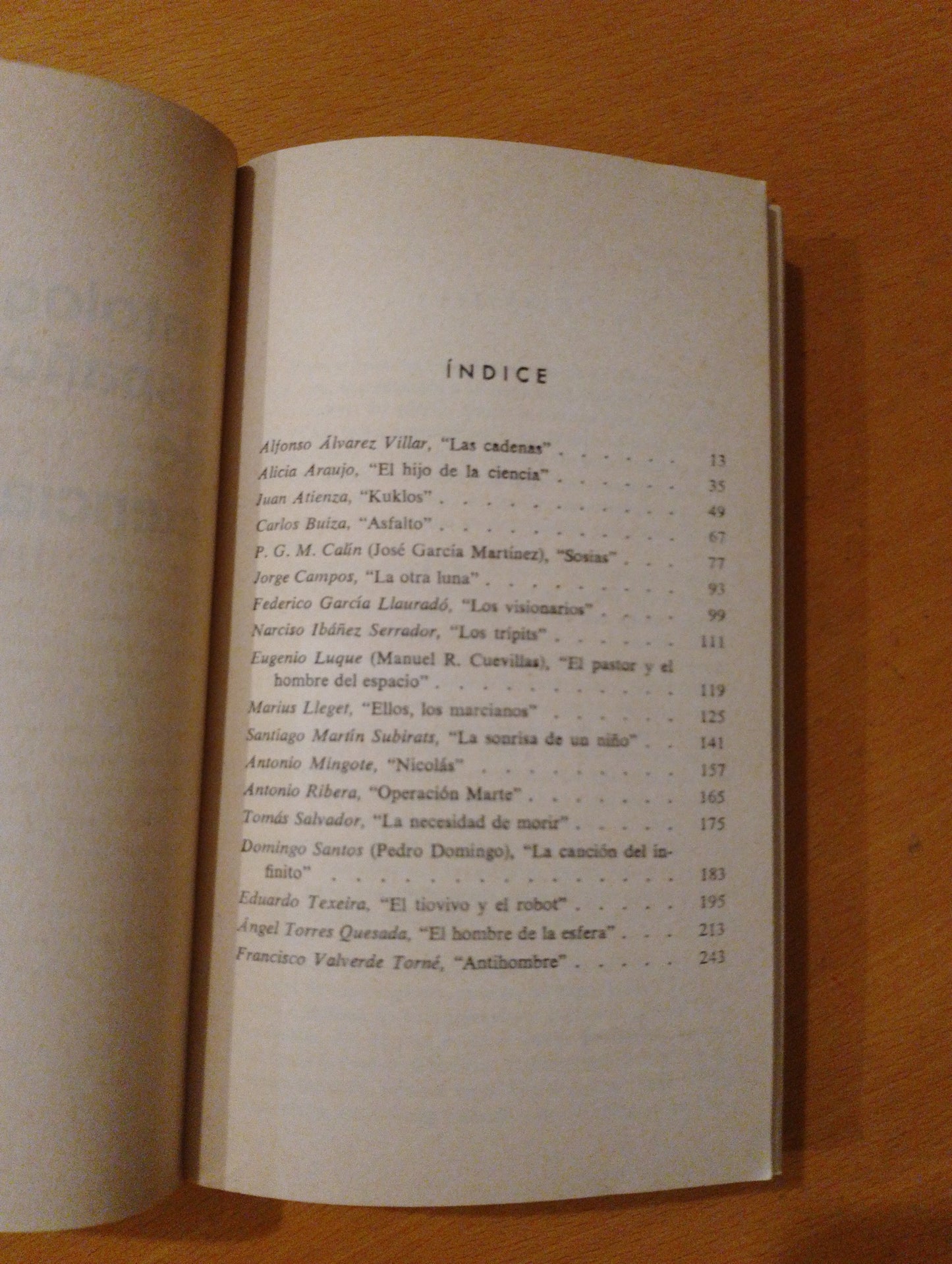 Antología española de ciencia ficción. Varios autores (ver foto)