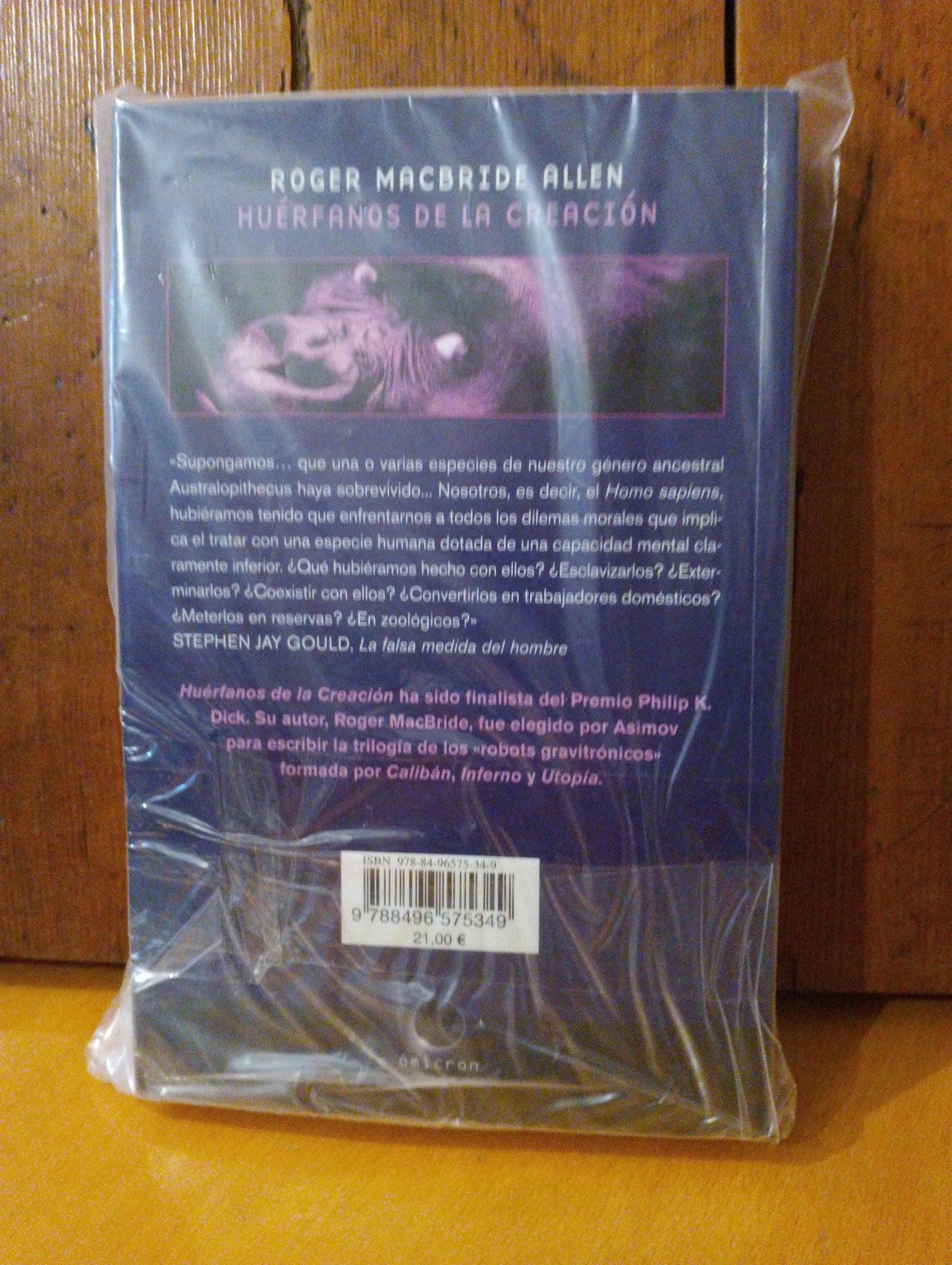 Huérfanos de la creación. Roger Macbride Allen