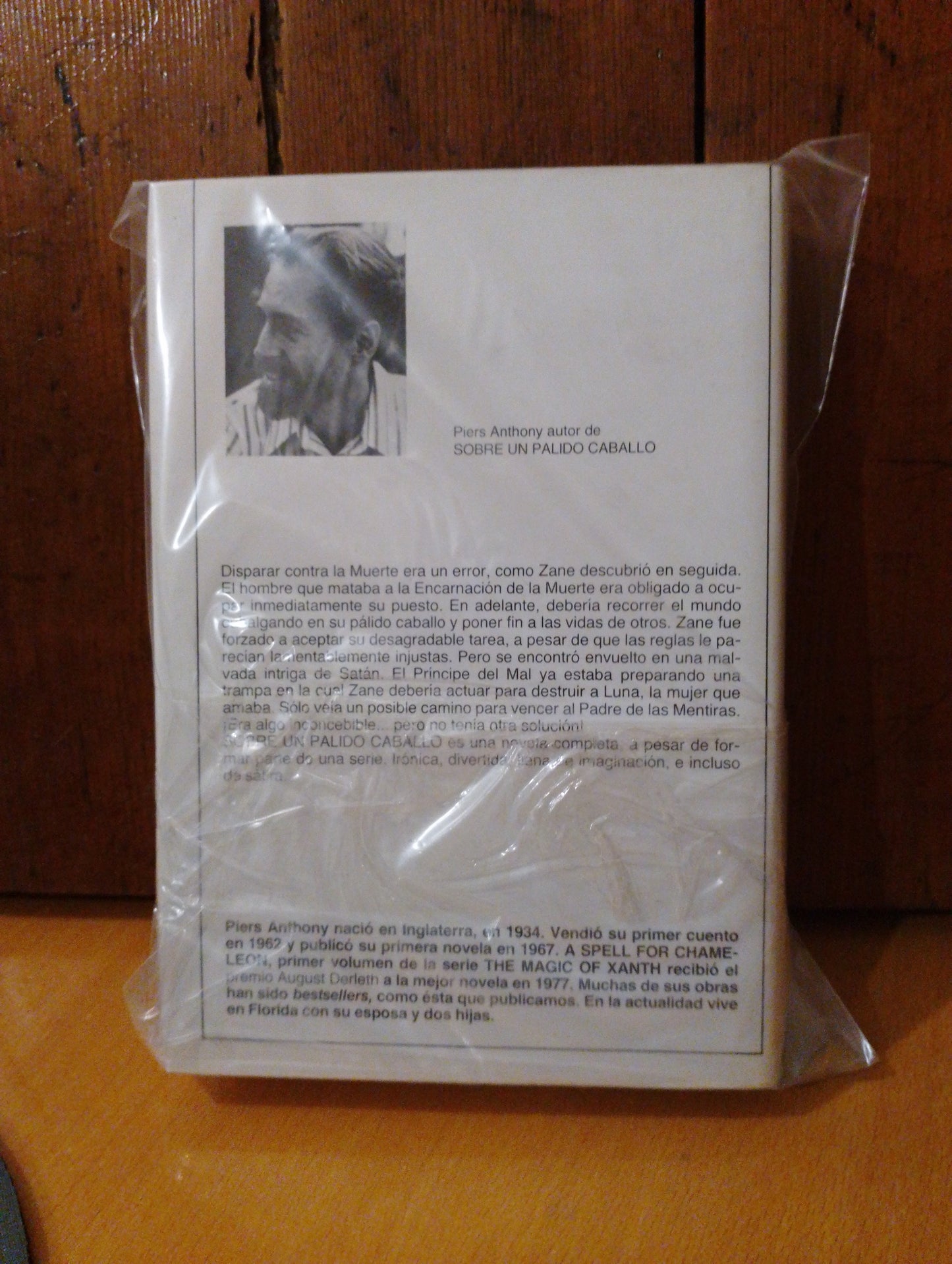 Sobre un pálido caballo. Piers Anthony
