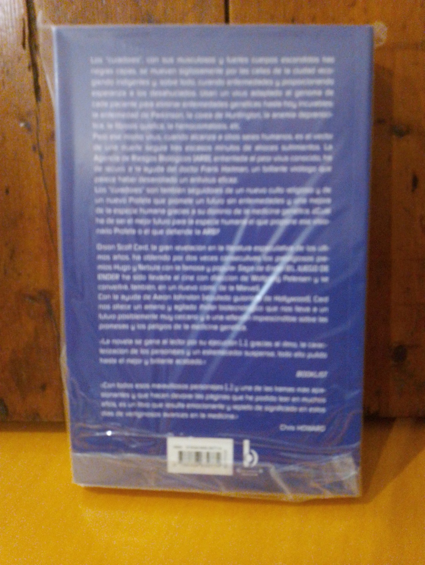 Tratamiento invasor. Orson Scott Card. Aaron Johnston
