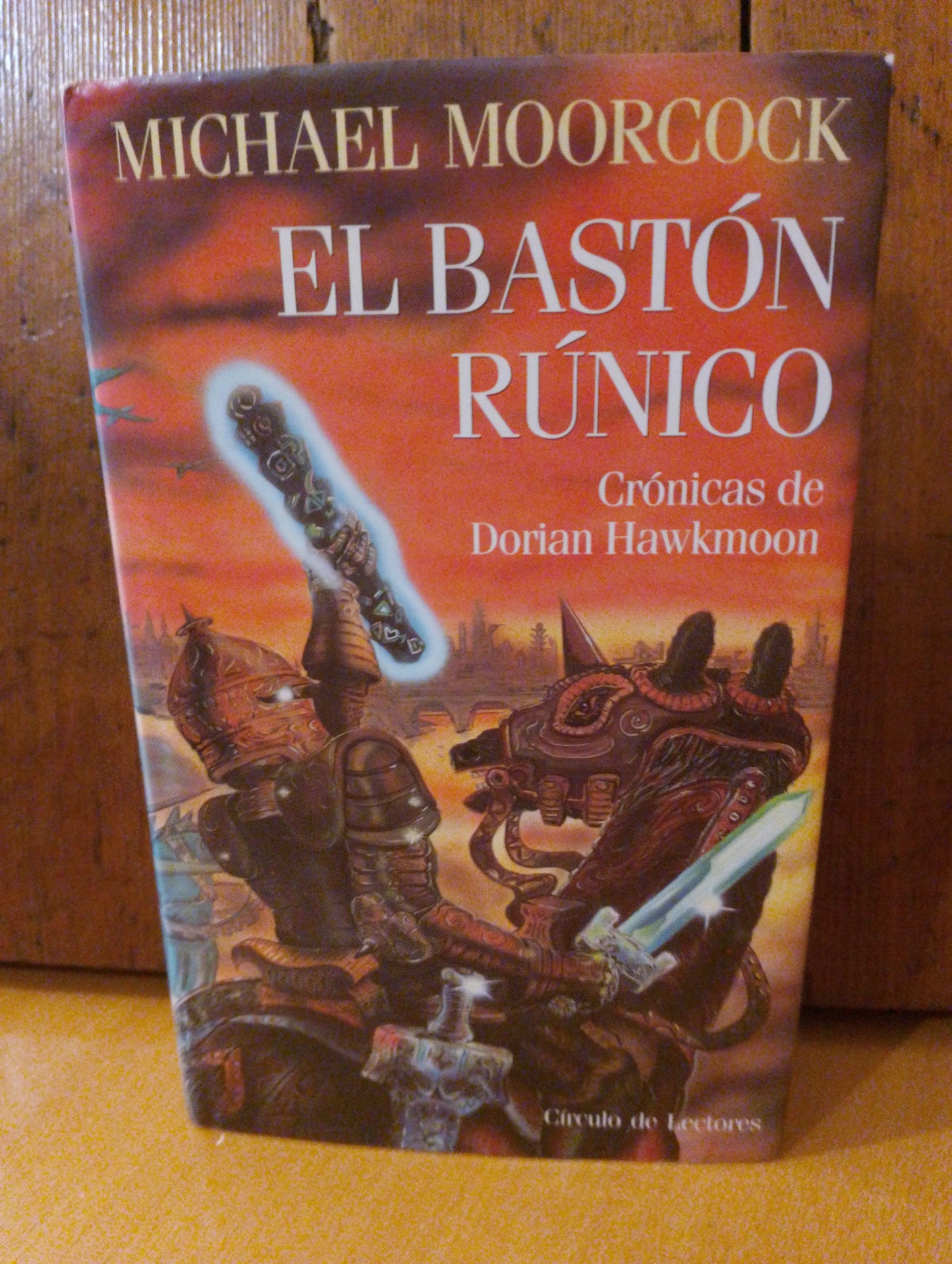 El bastón Rúnico. Michael Moorcock