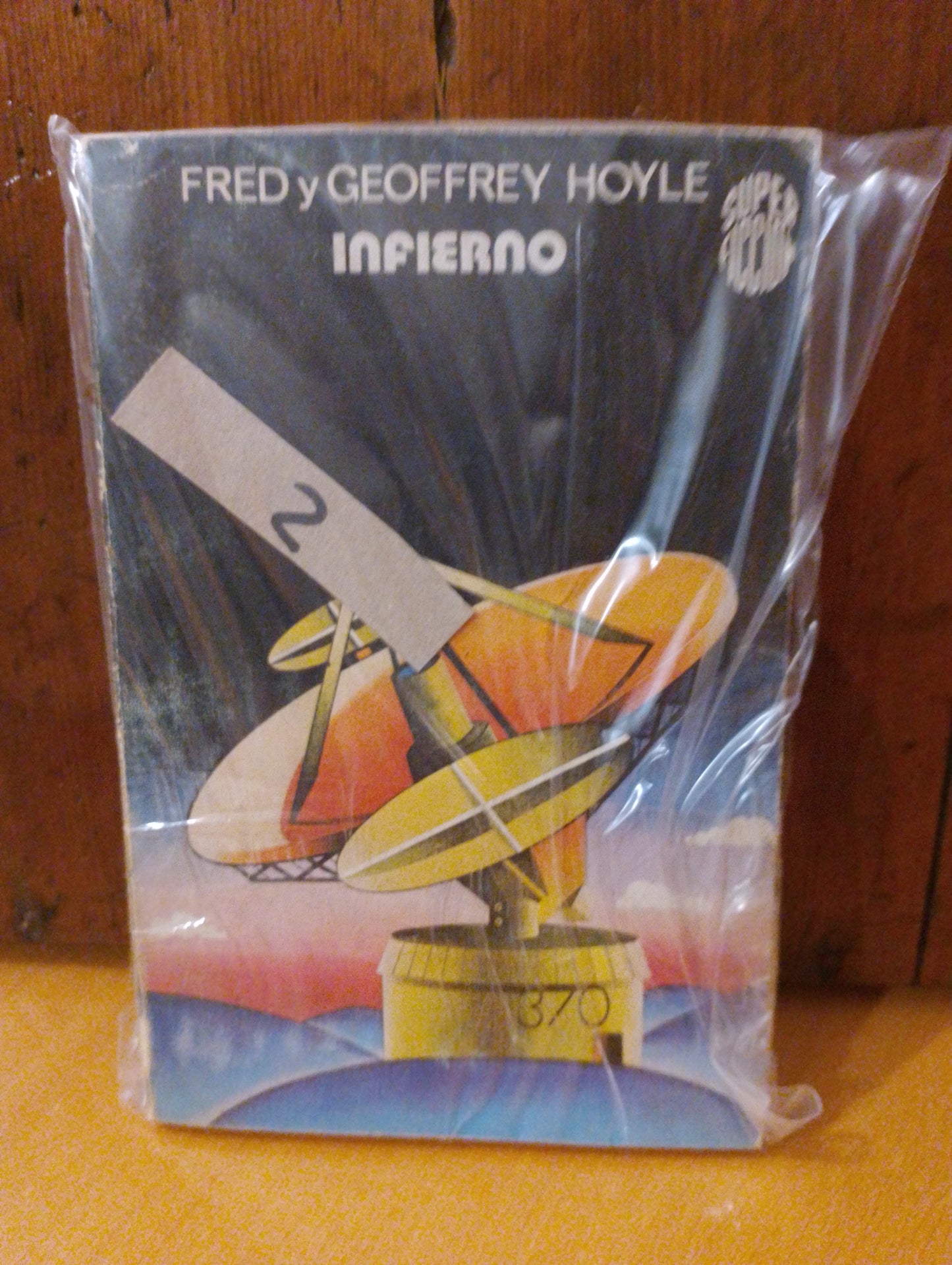 Infierno. Fred y Geoffrey Hoyle