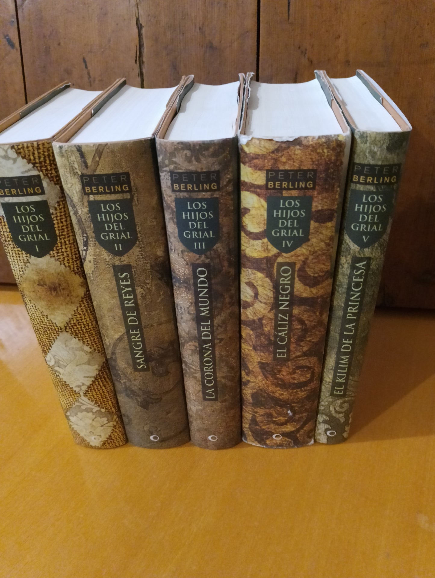 Los hijos del grial. Peter Berling