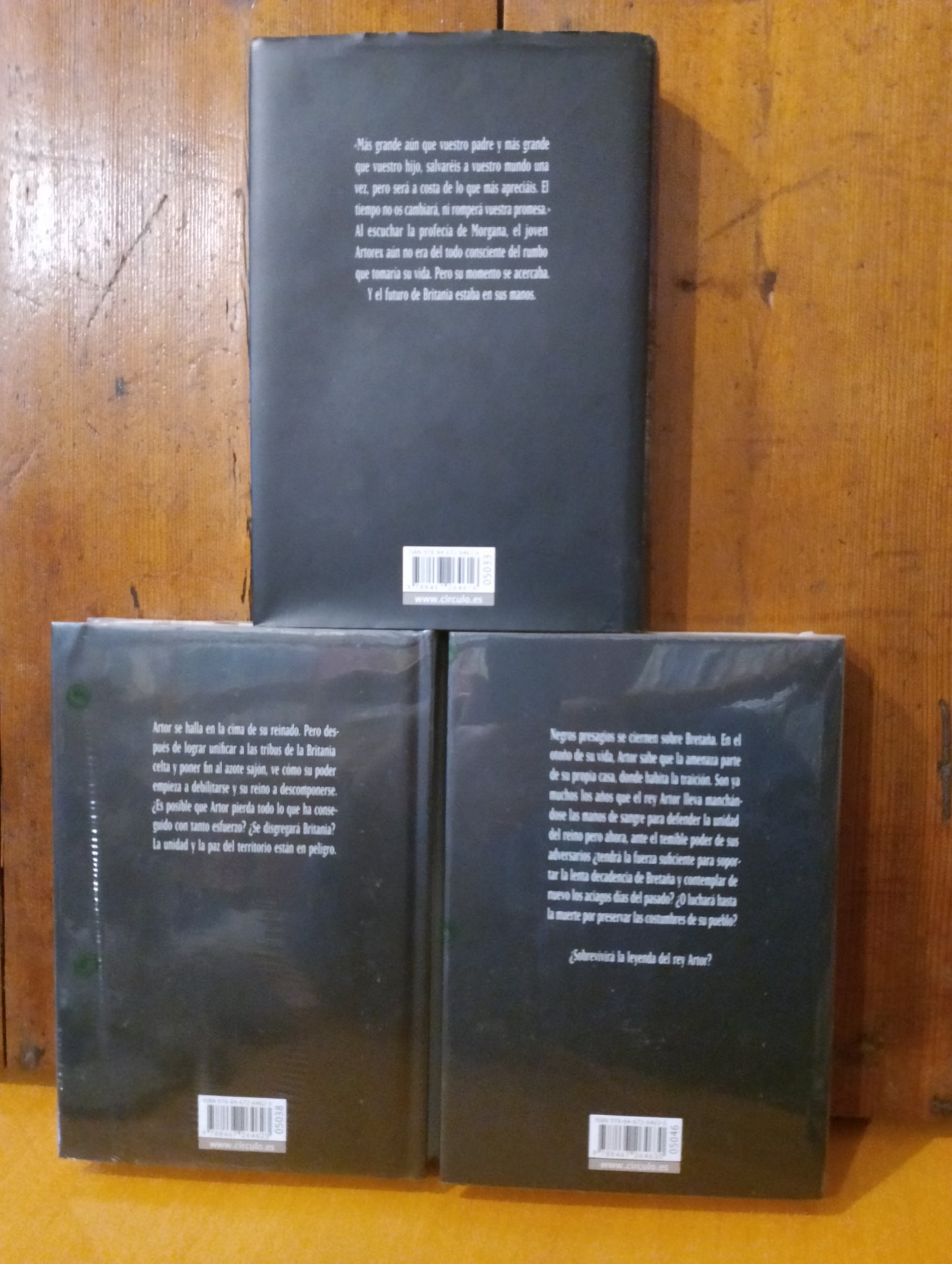 Trilogía de Arturo. M. K. Hume