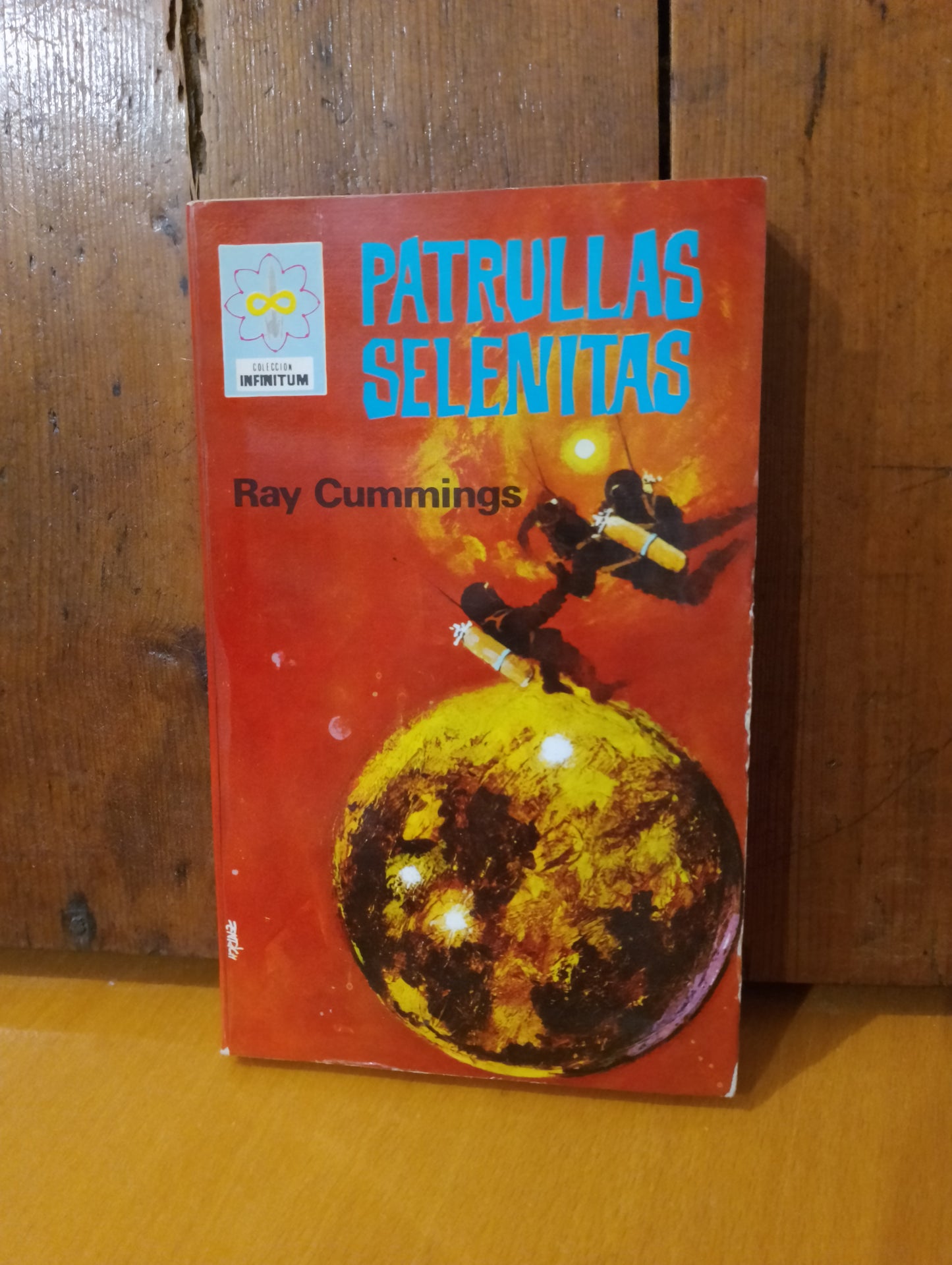 Patrullas selenitas. Ray Cummings