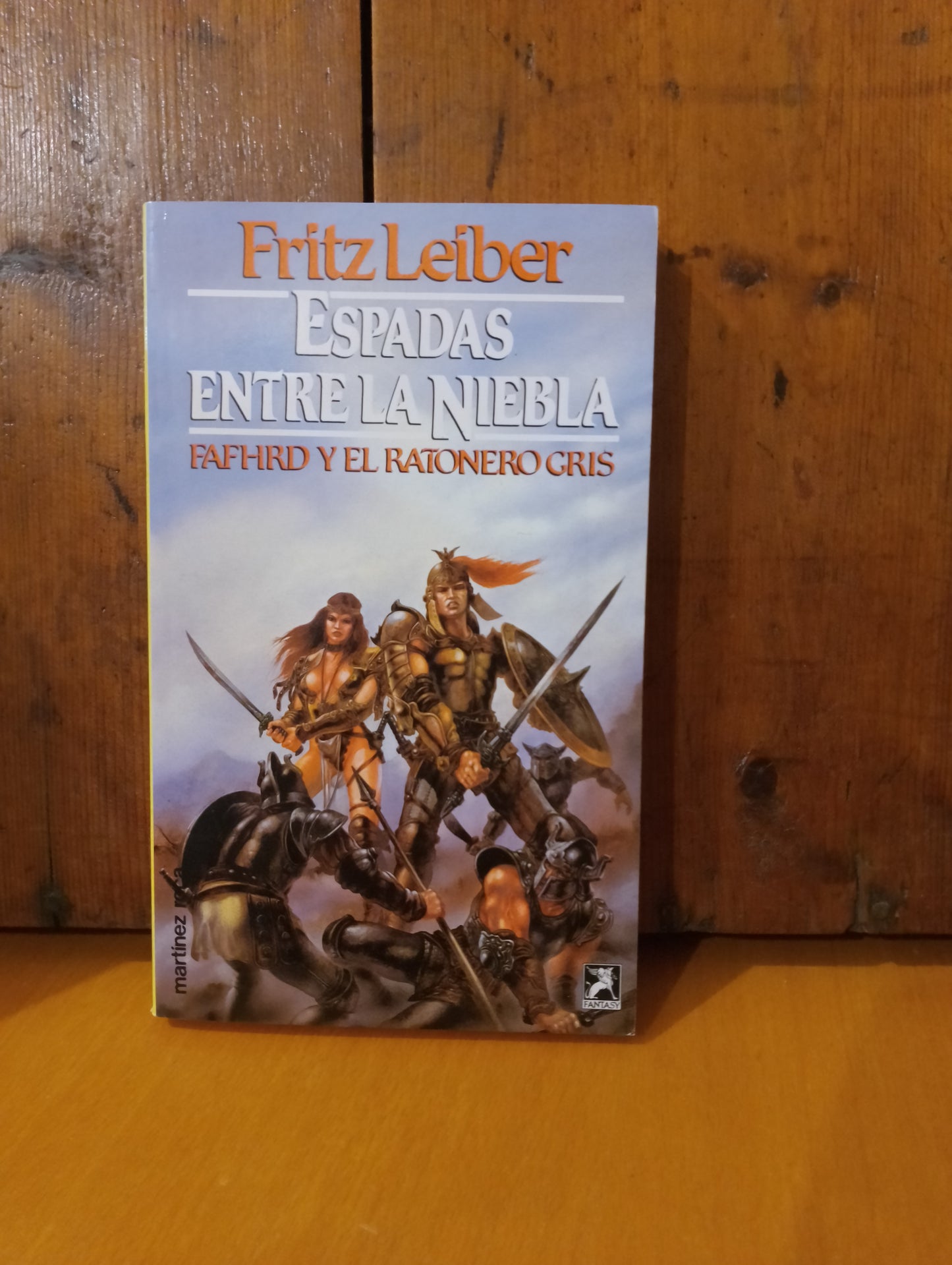 Espadas entre la niebla. Fritz Leiber