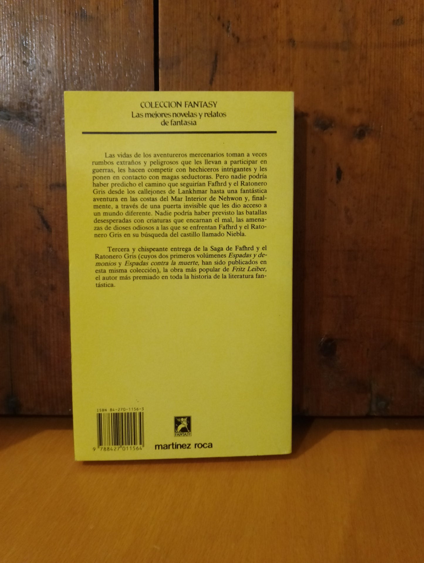 Espadas entre la niebla. Fritz Leiber