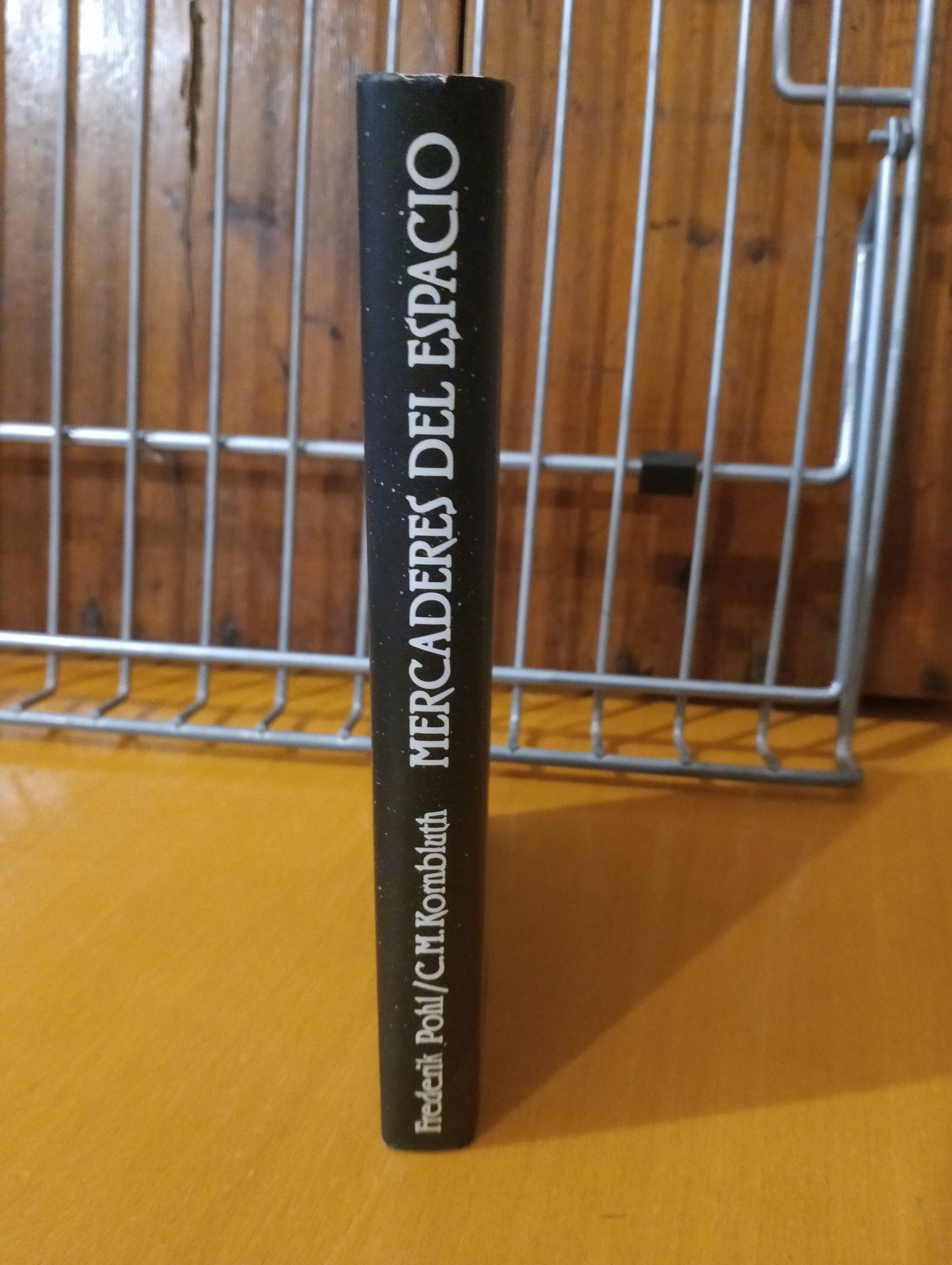 Mercaderes del espacio. Frederik Pohl. C.M. Kornbluth