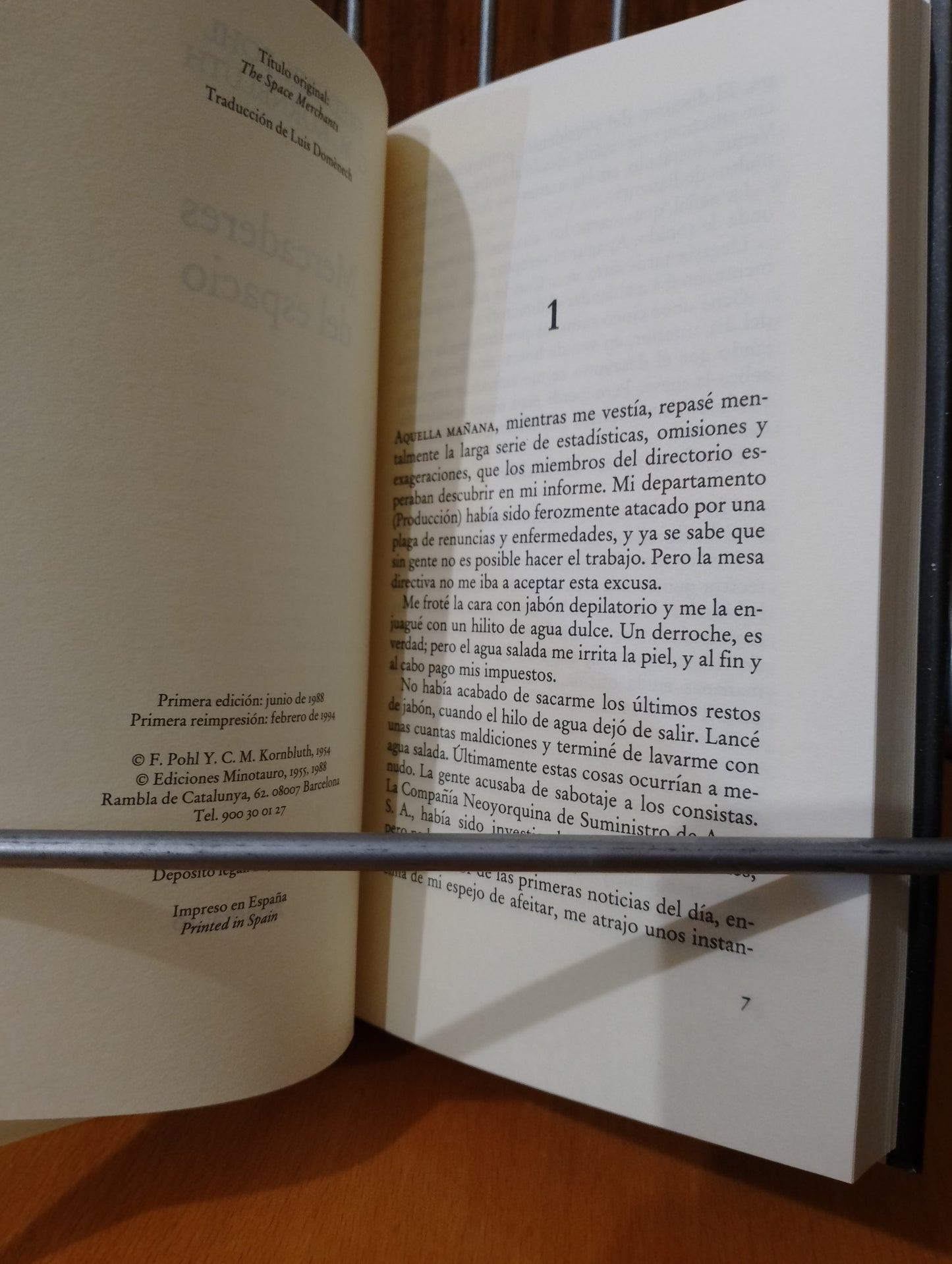 Mercaderes del espacio. Frederik Pohl. C.M. Kornbluth