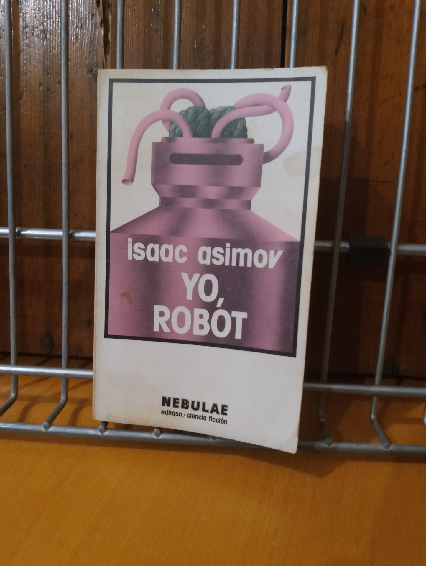 Yo, robot. Isaac Asimov
