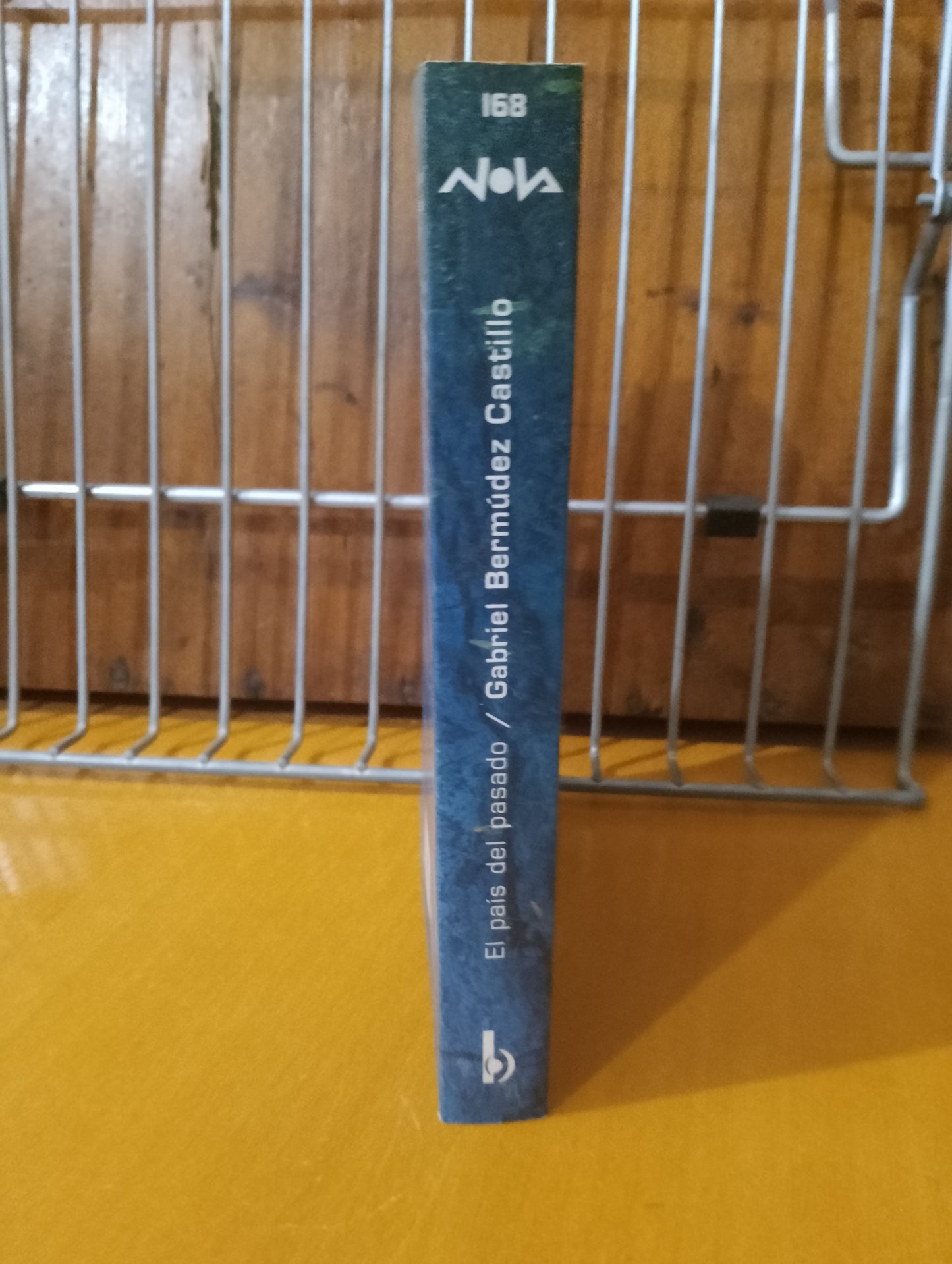 El pais del pasado. Gabriel Bermúdez Castillo