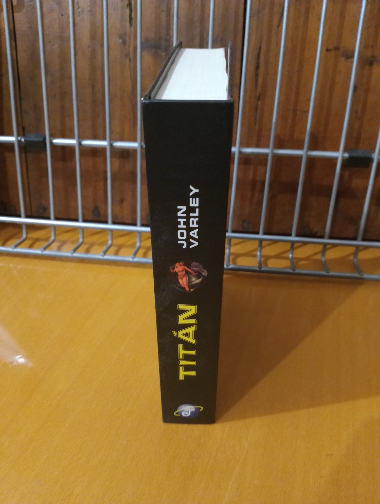 Titán. John Varley