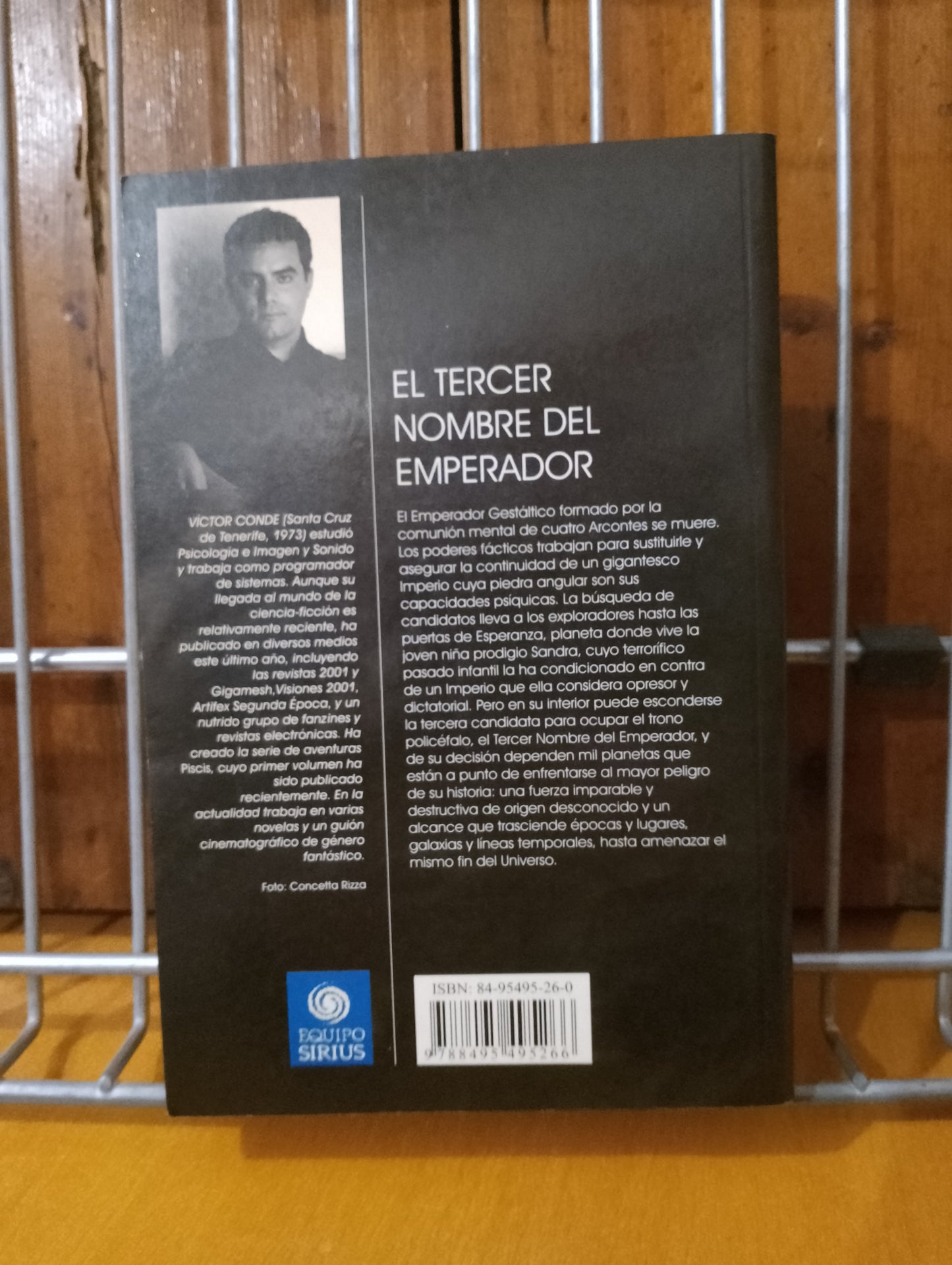 El tercer nombre del emperador. Víctor Conde