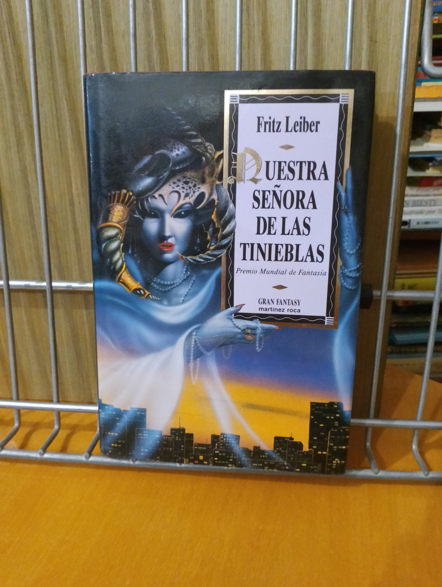 Nuestra señora de las tinieblas. Fritz Leiber