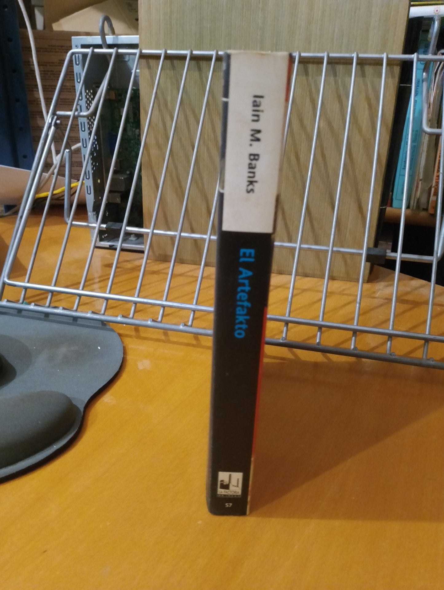 El artefakto. Iain M. Banks
