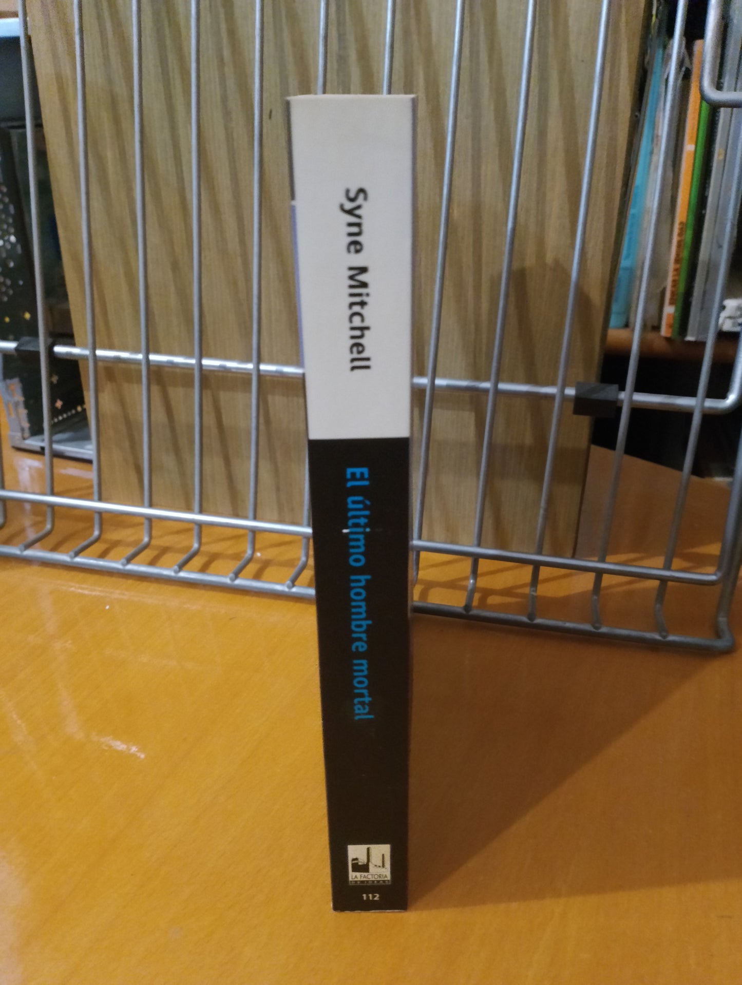 El último hombre mortal. Syne Mitchell