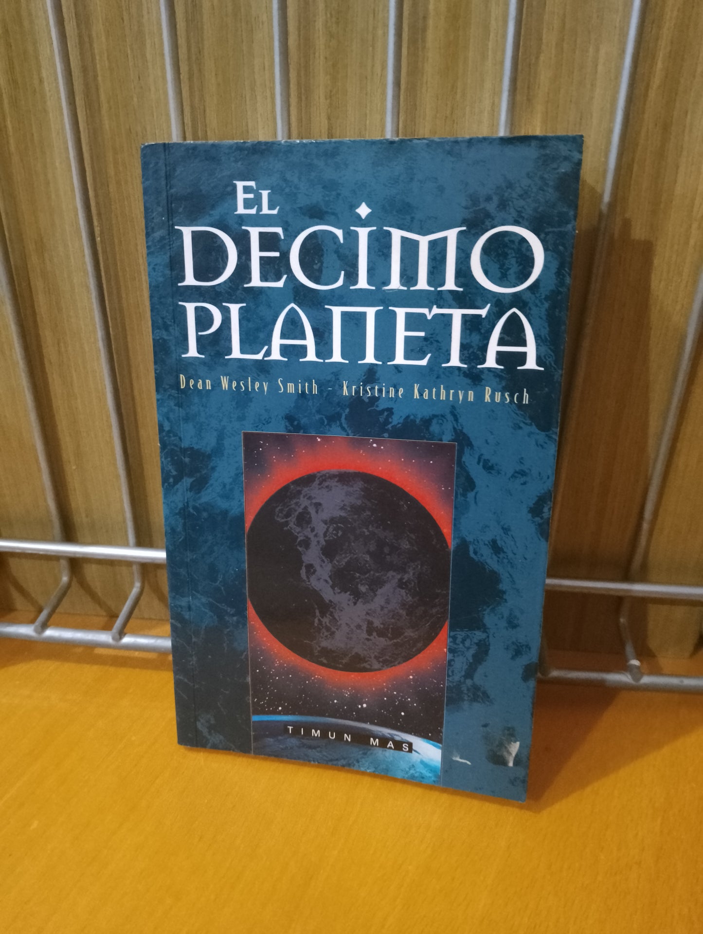 El décimo planeta. Dean Wesley Smith. Kristine Kathryn Rusch