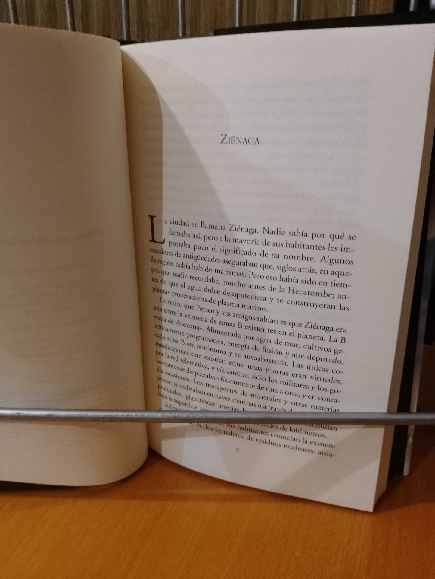 Ciudad sin estrellas. Montse de Paz