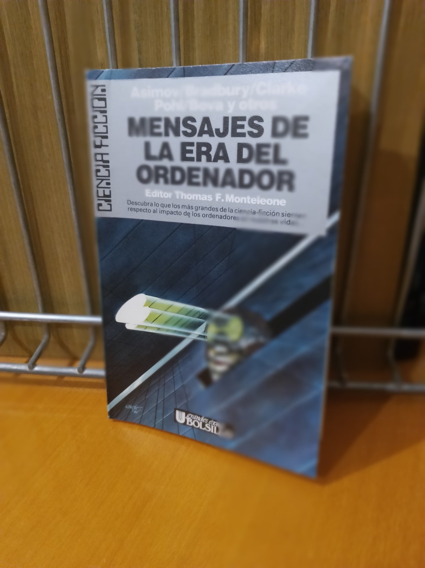 Mensajes de la era del ordenador. Varios