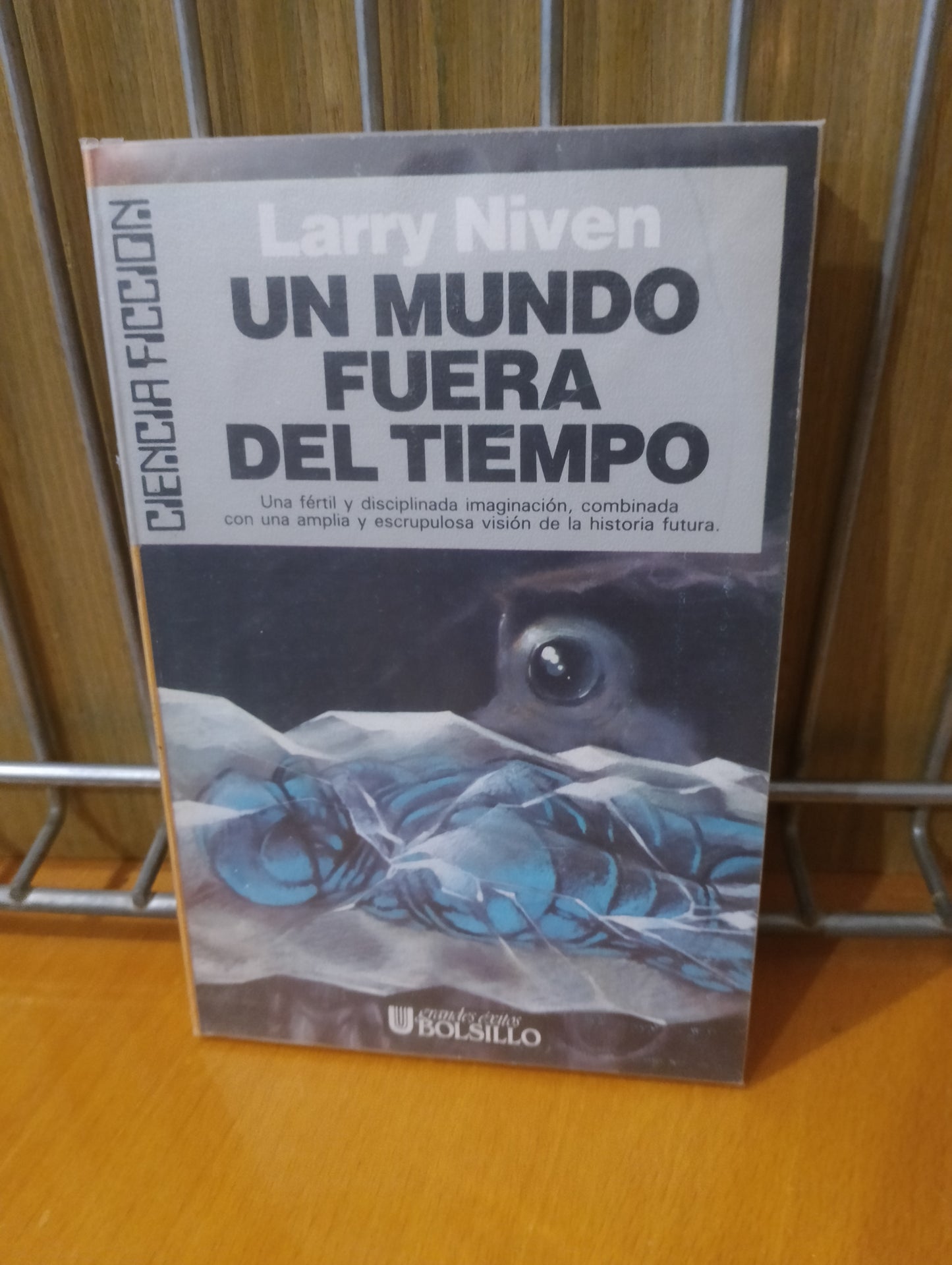 Un mundo fuera del tiempo. Larry Niven