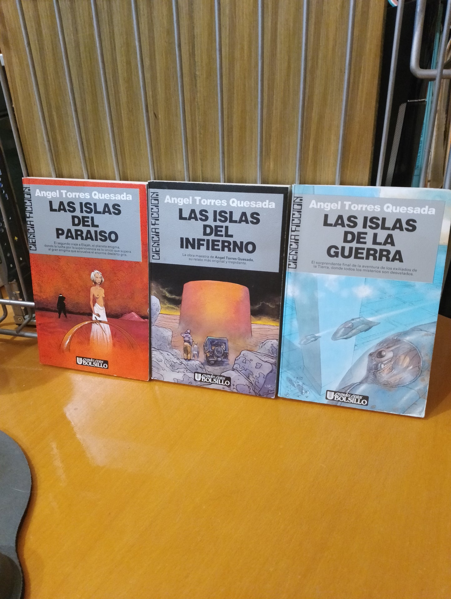 Trilogía islas del infierno. Ángel Torres Quesada