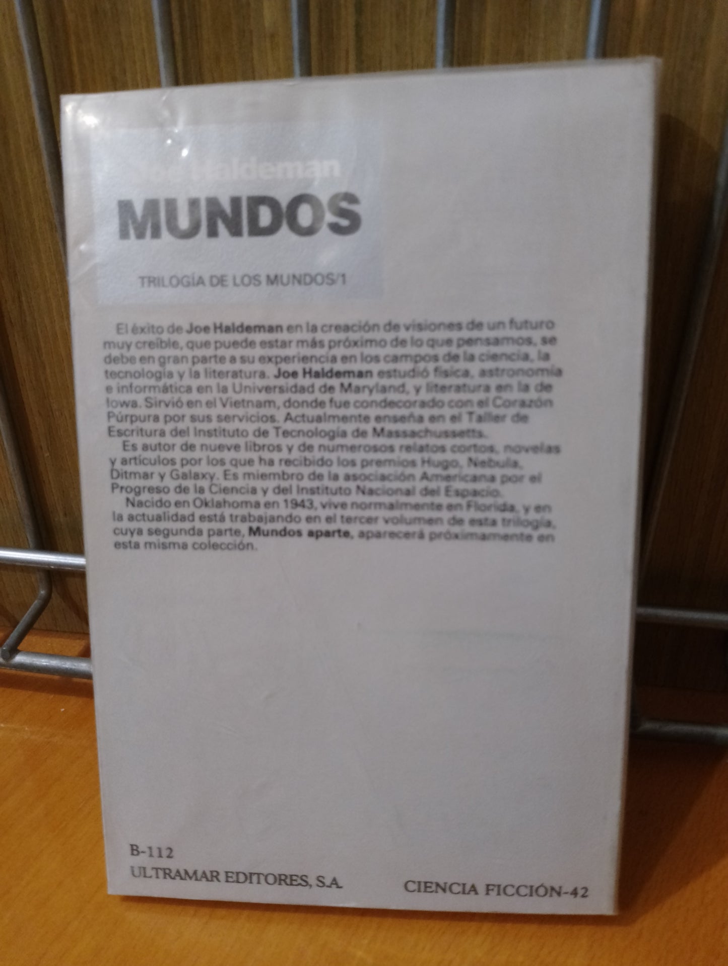 Mundos. Joe Haldeman