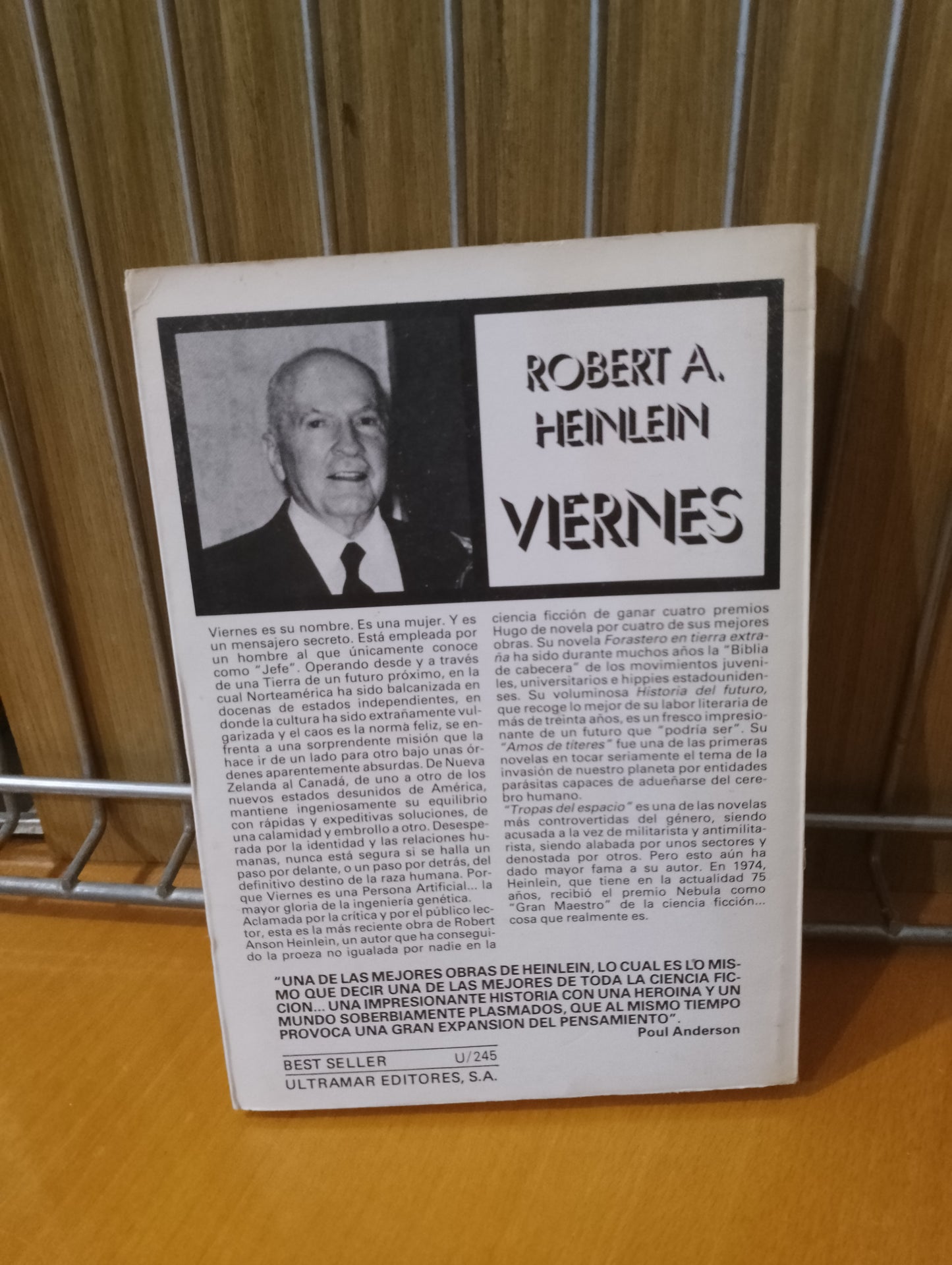 Viernes. Robert A Heinlein