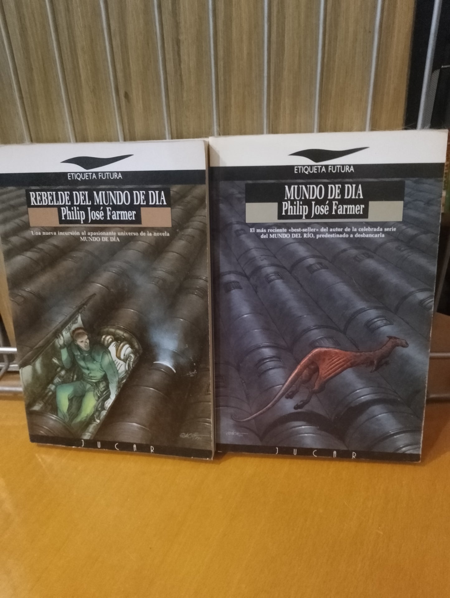 Mundo de dia. Rebelde mundo de dia. Philip José Farmer