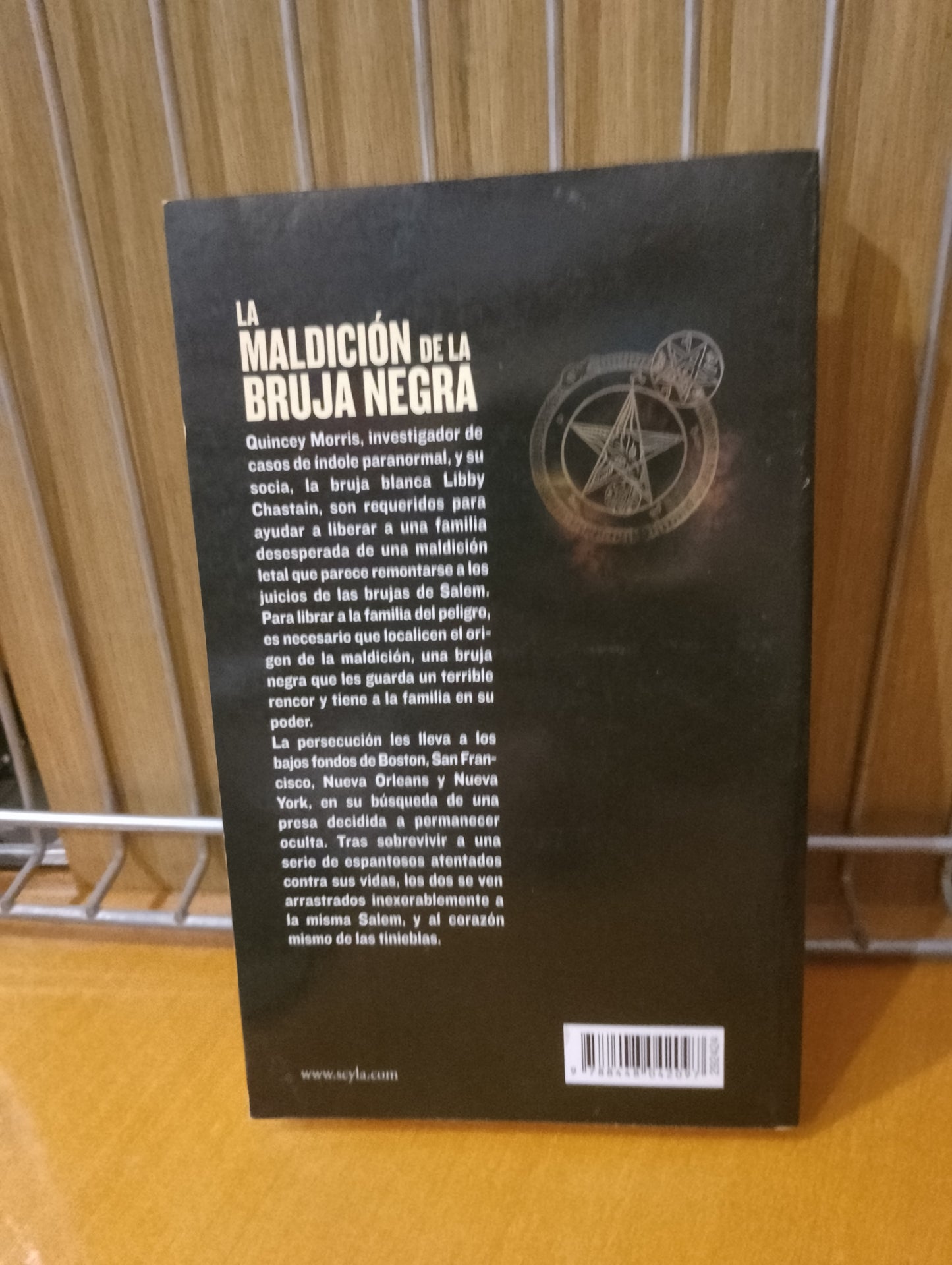 La maldición de la bruja negra. Justin Gustainis
