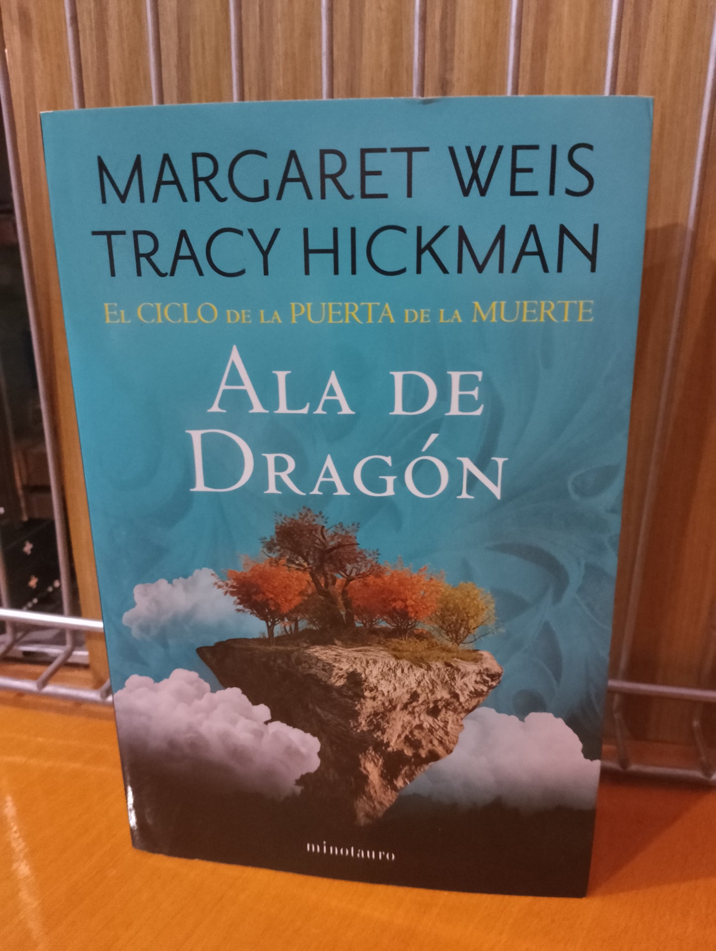 Ala de dragon. Margaret Weis. Tracy Hyckman