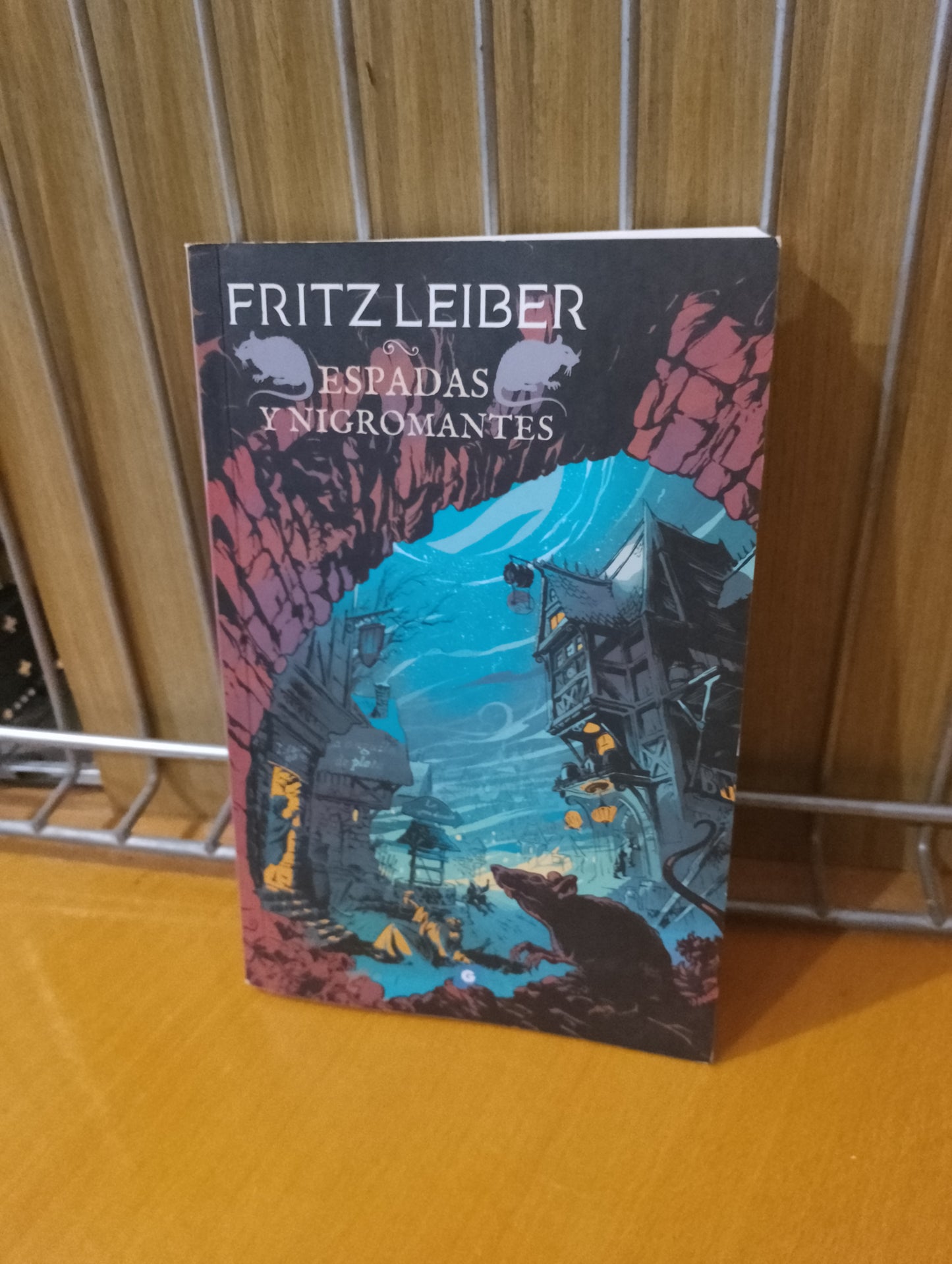 Espadas y nigromantes. Fritz Leiber