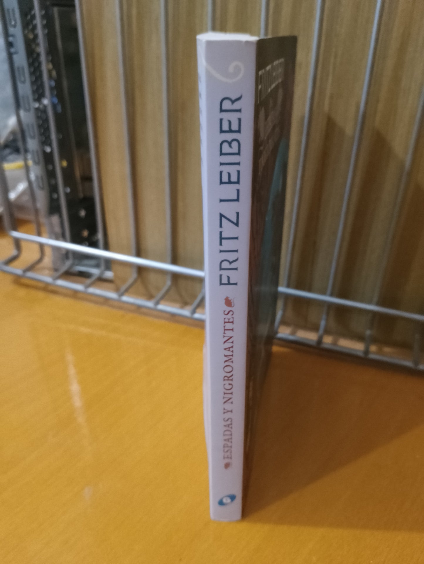 Espadas y nigromantes. Fritz Leiber