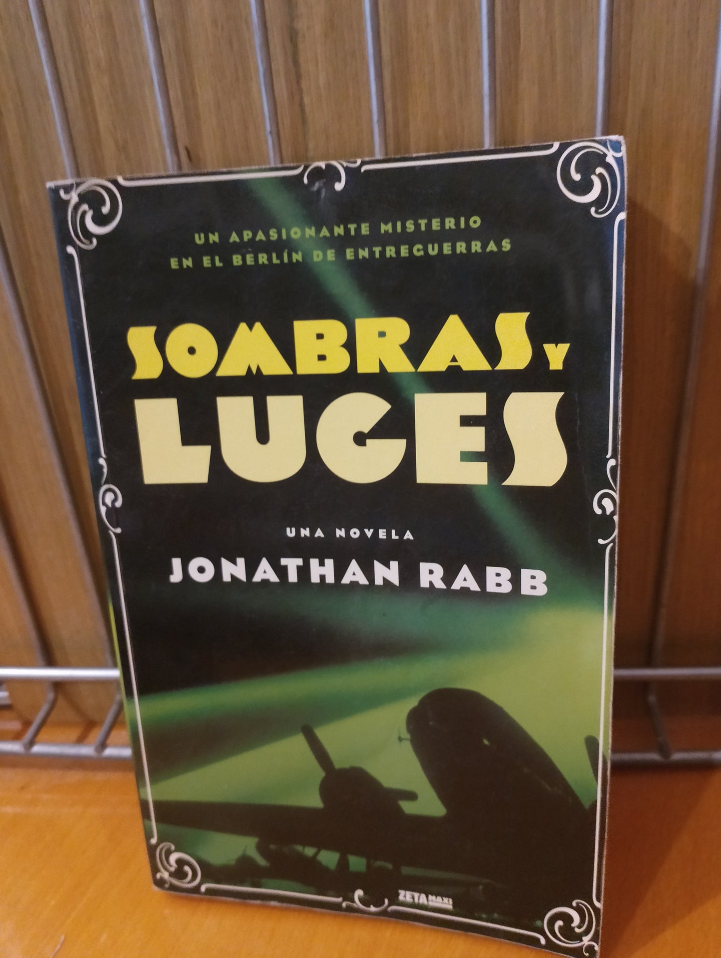 Luces y sombras. Jonathan Rabb