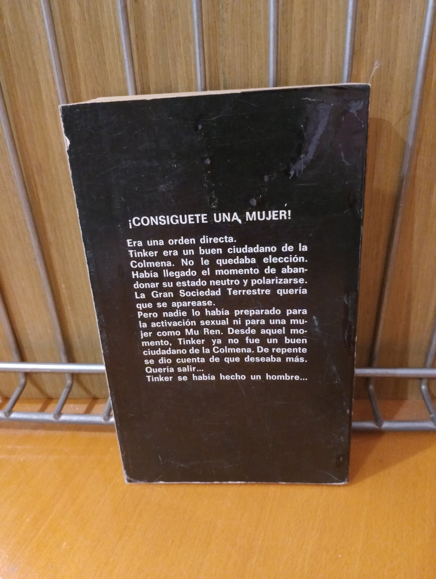 Más que humano. T.J. Bass