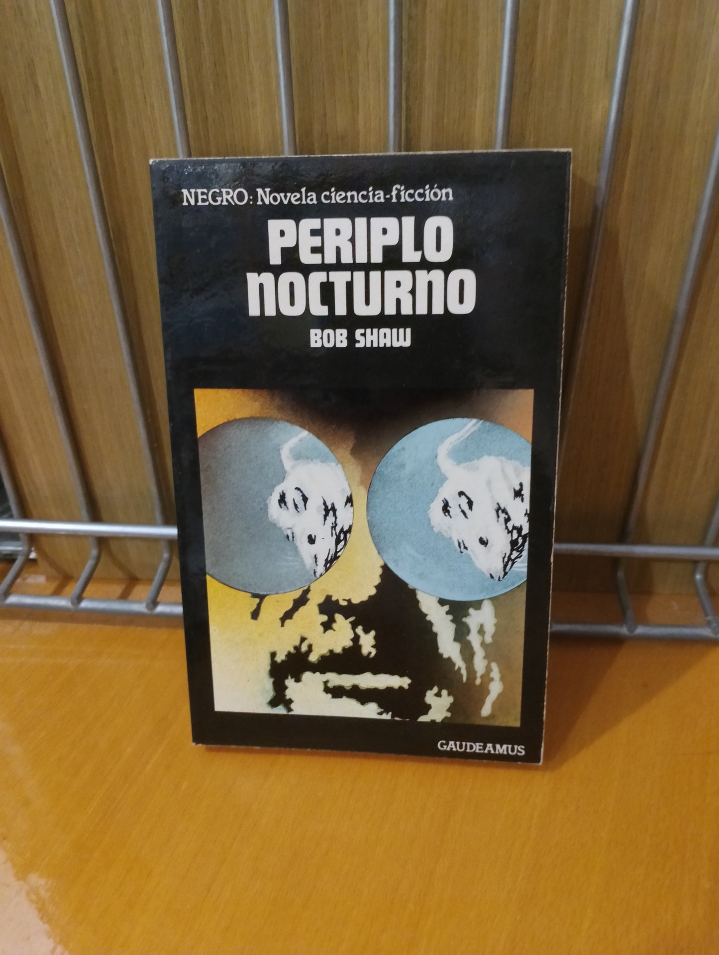 Periplo nocturno. Bob Shaw