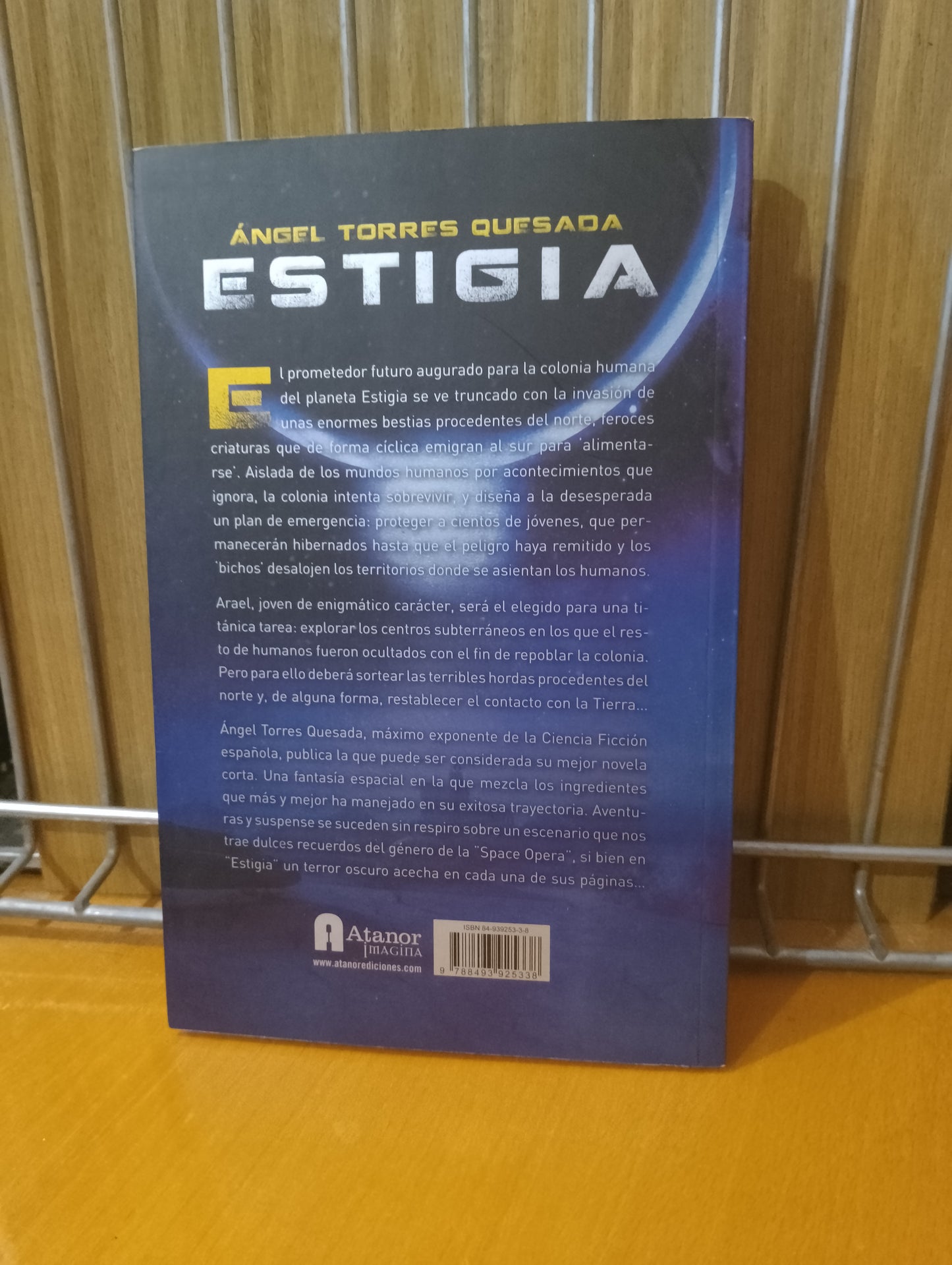 Estigia. Ángel Torres Quesada