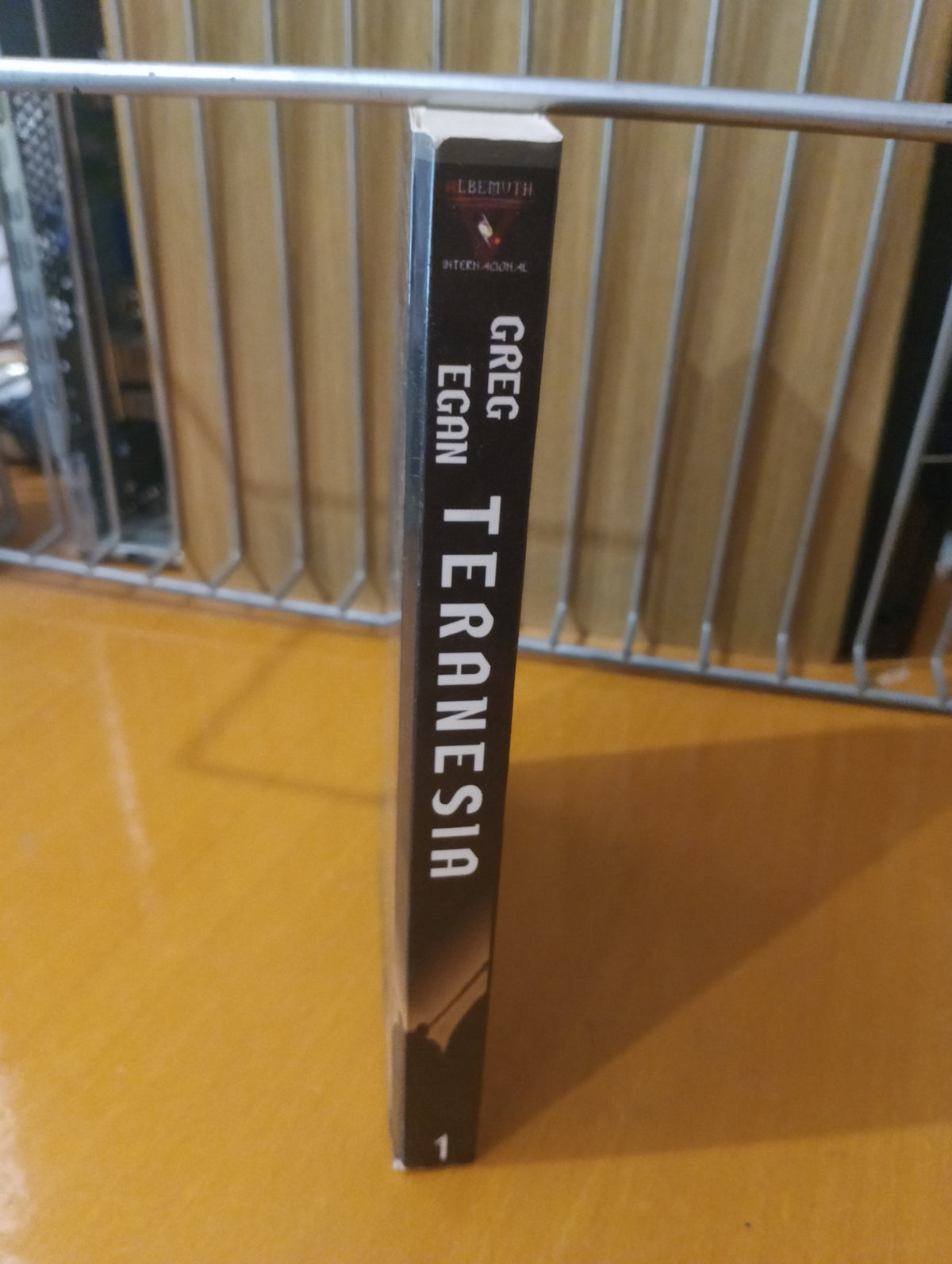 Teranesia. Greg Egan