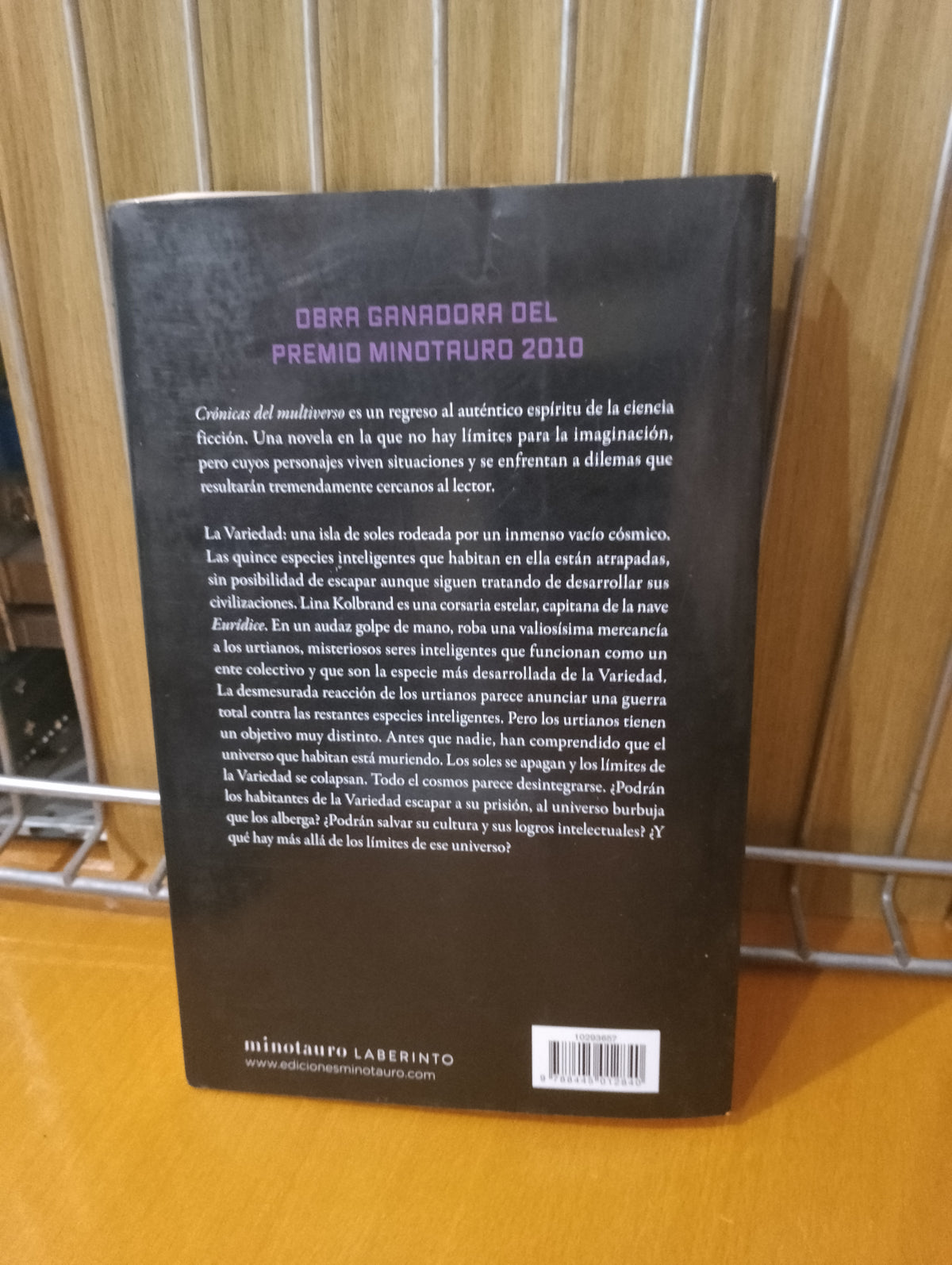 Crónicas del multiverso. Víctor Conde