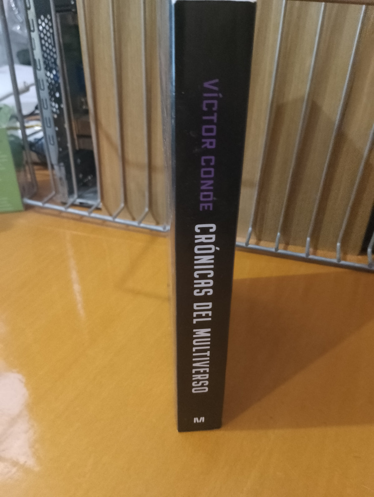 Crónicas del multiverso. Víctor Conde